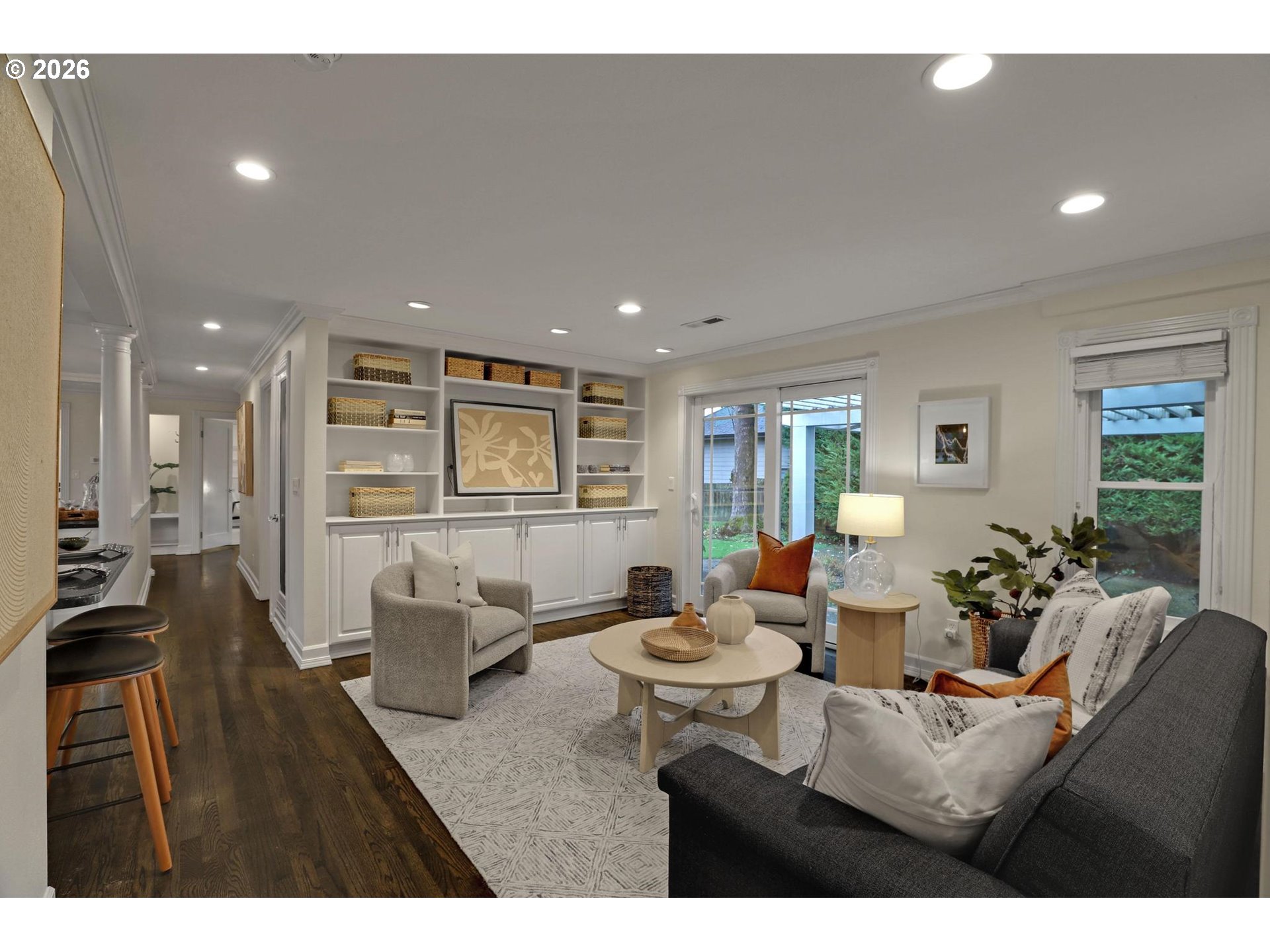 8725 SW WHITE PINE LN