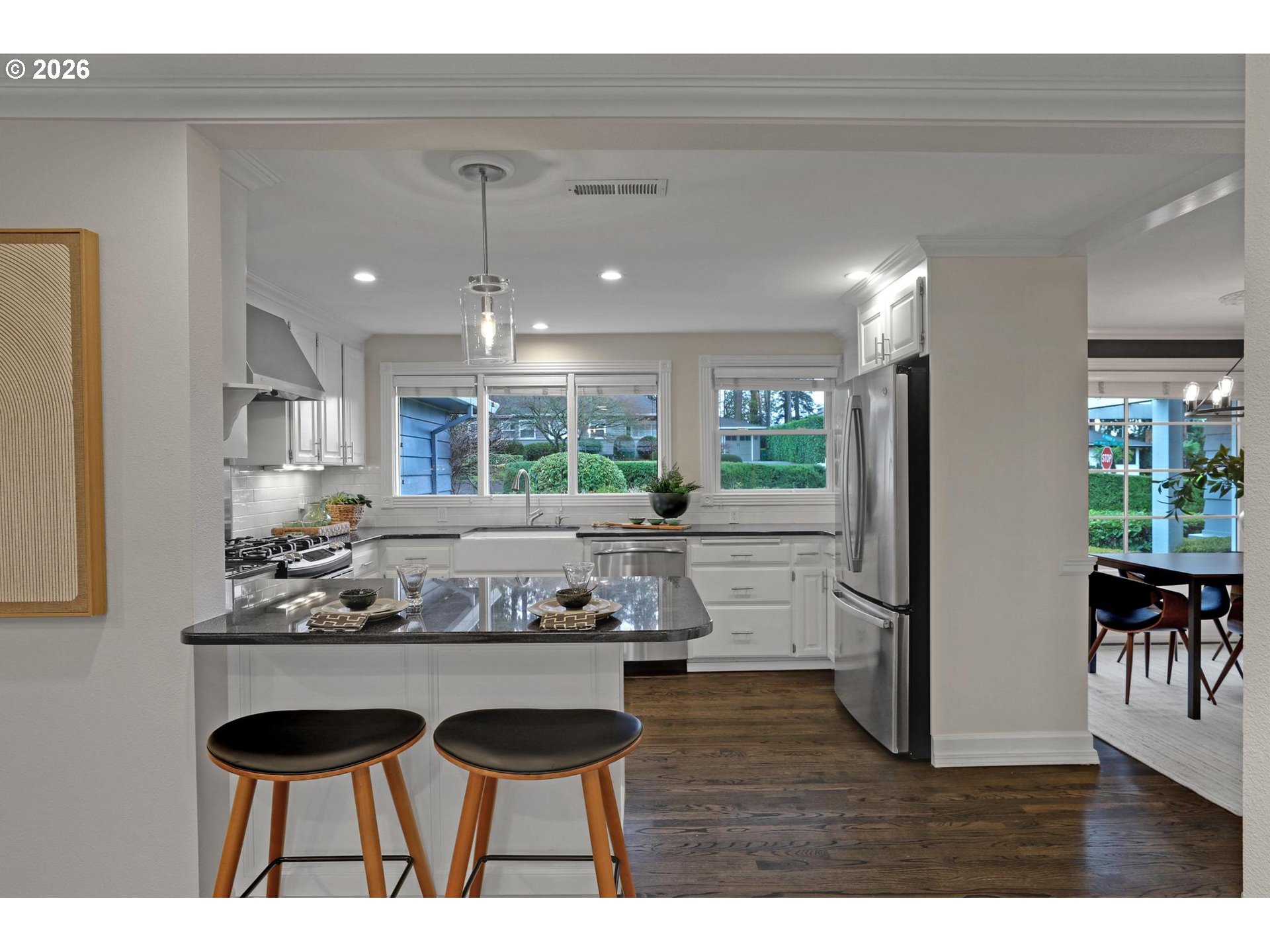 8725 SW WHITE PINE LN