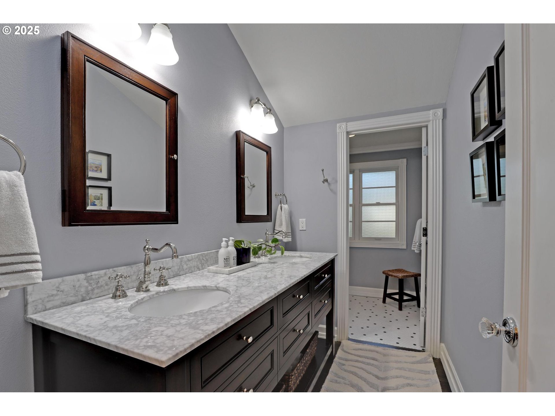 8725 SW WHITE PINE LN