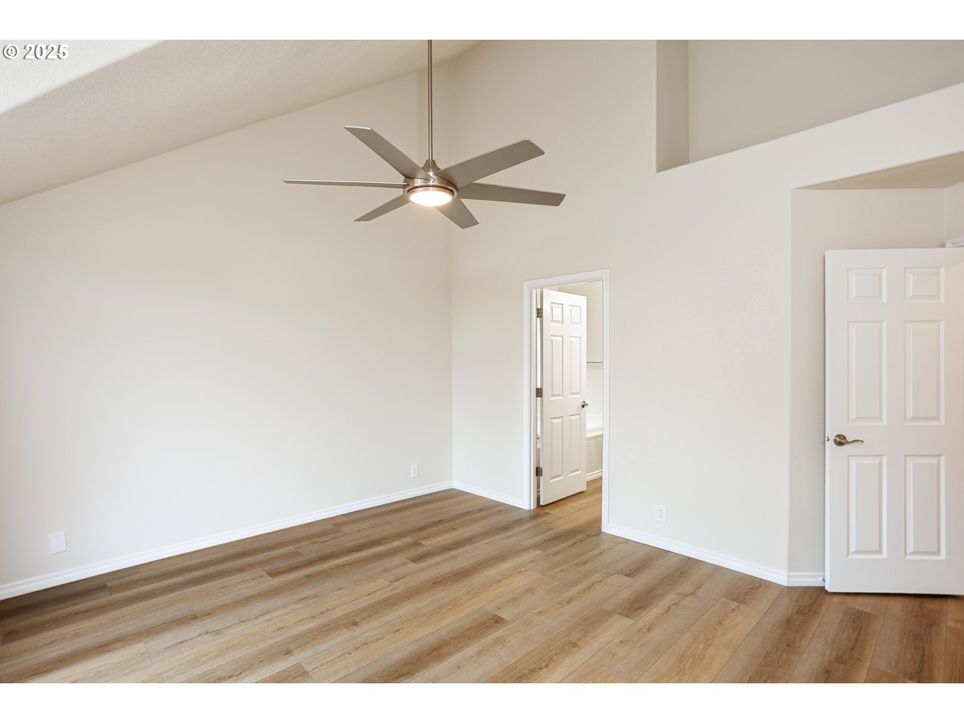 3576 SW 28TH TER