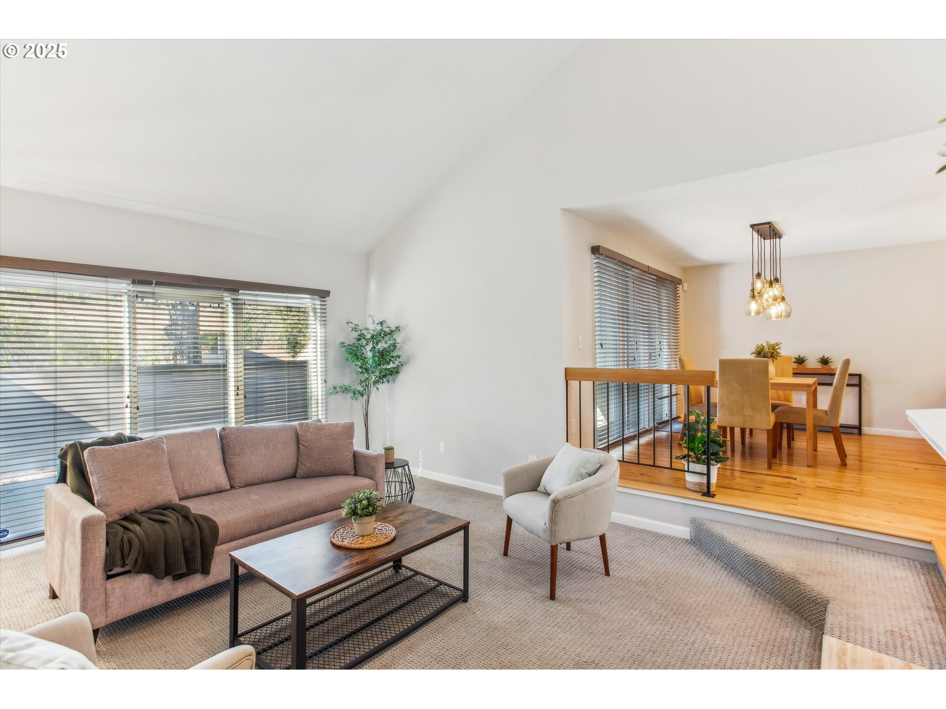 14 GREENRIDGE CT
