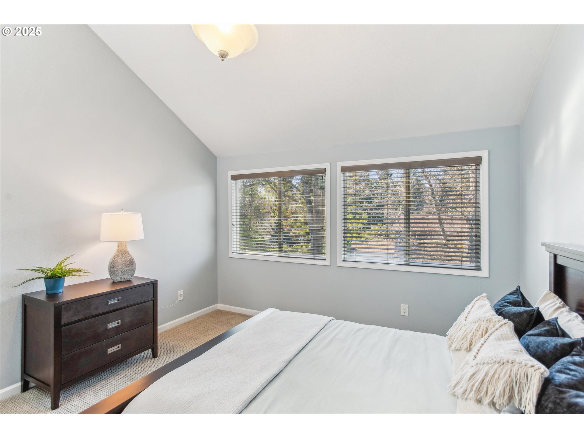 14 GREENRIDGE CT