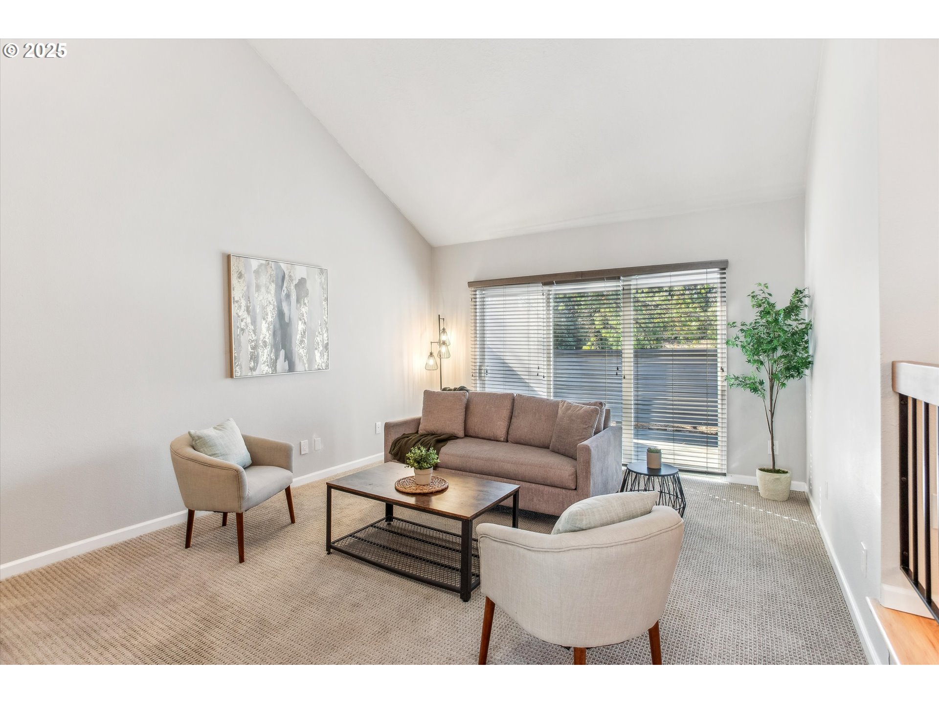 14 GREENRIDGE CT