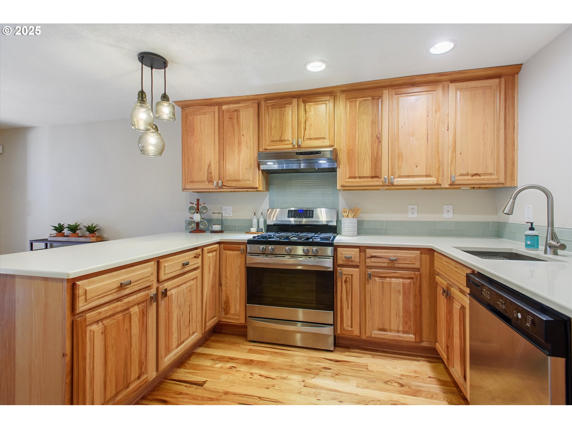 14 GREENRIDGE CT