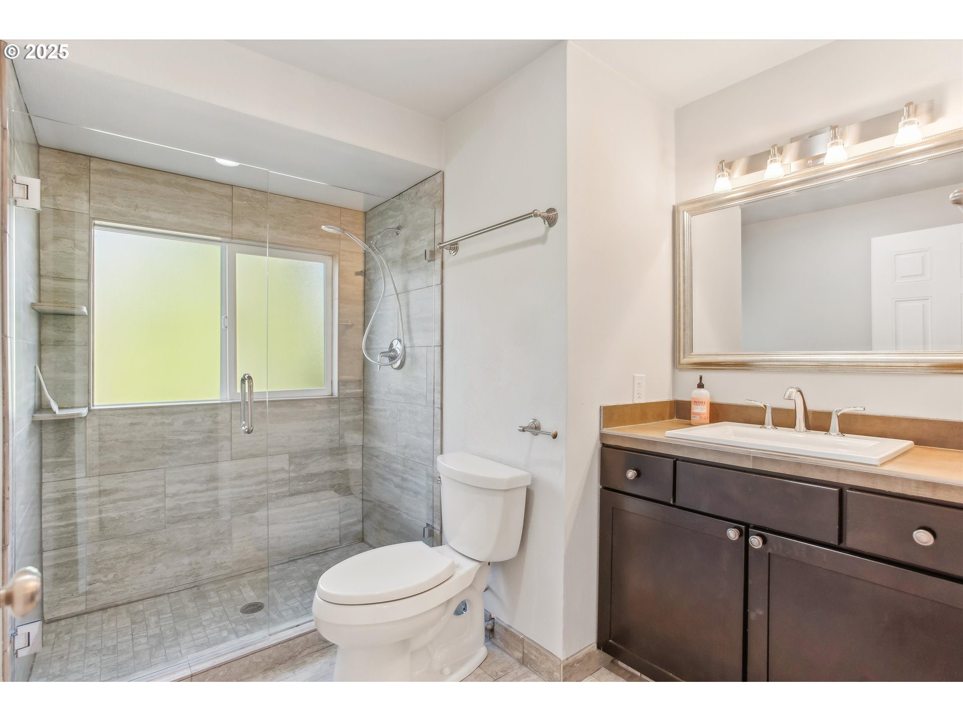 14 GREENRIDGE CT