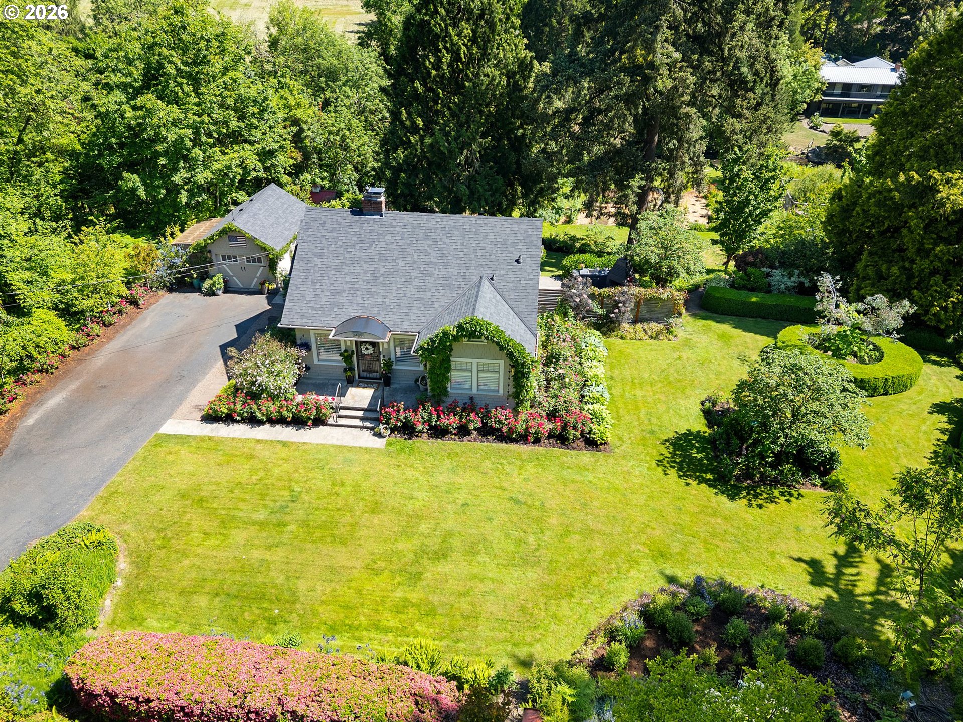 3409 SE ALDERCREST RD