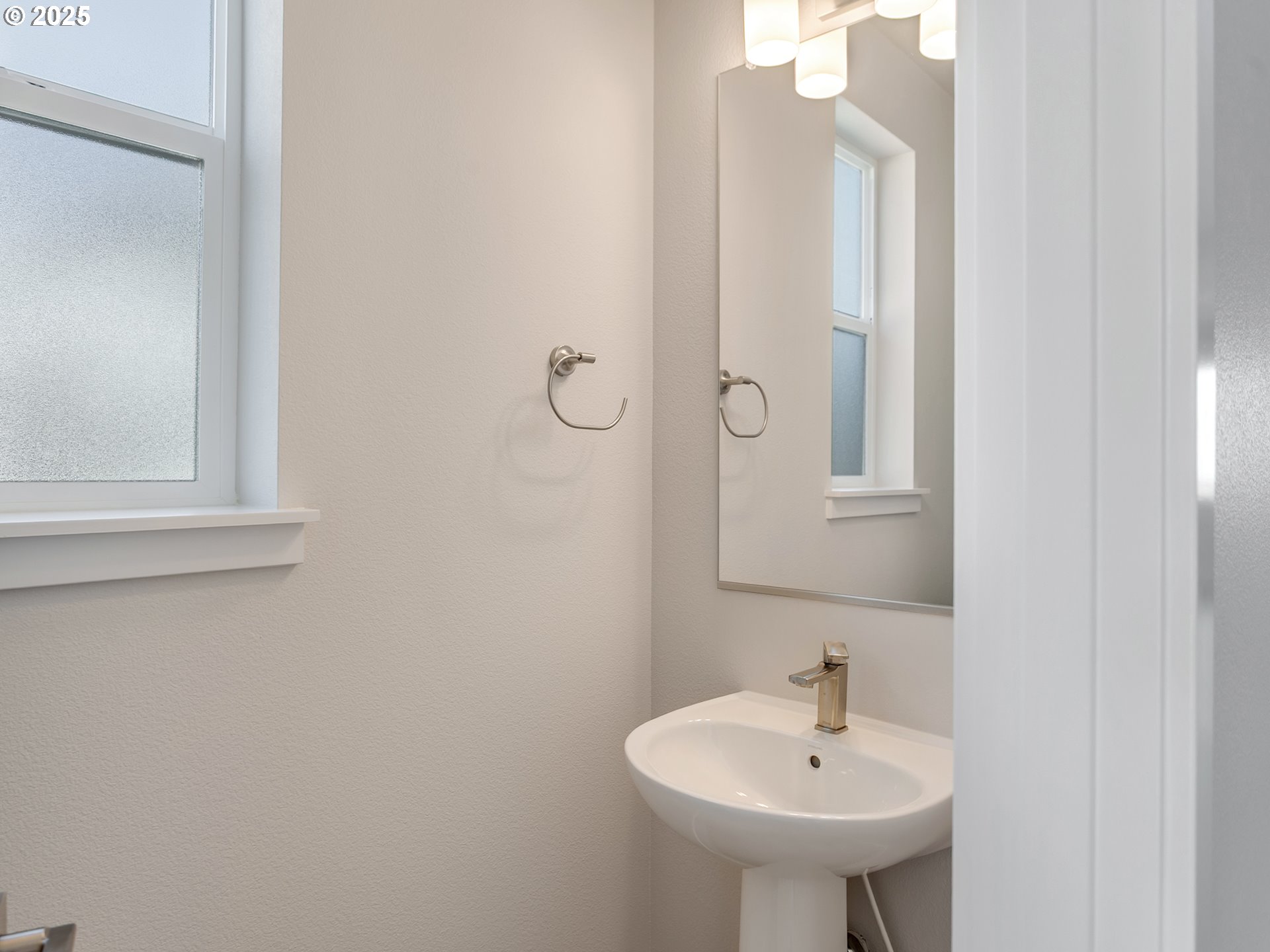 13850 SW Sabrina AVE