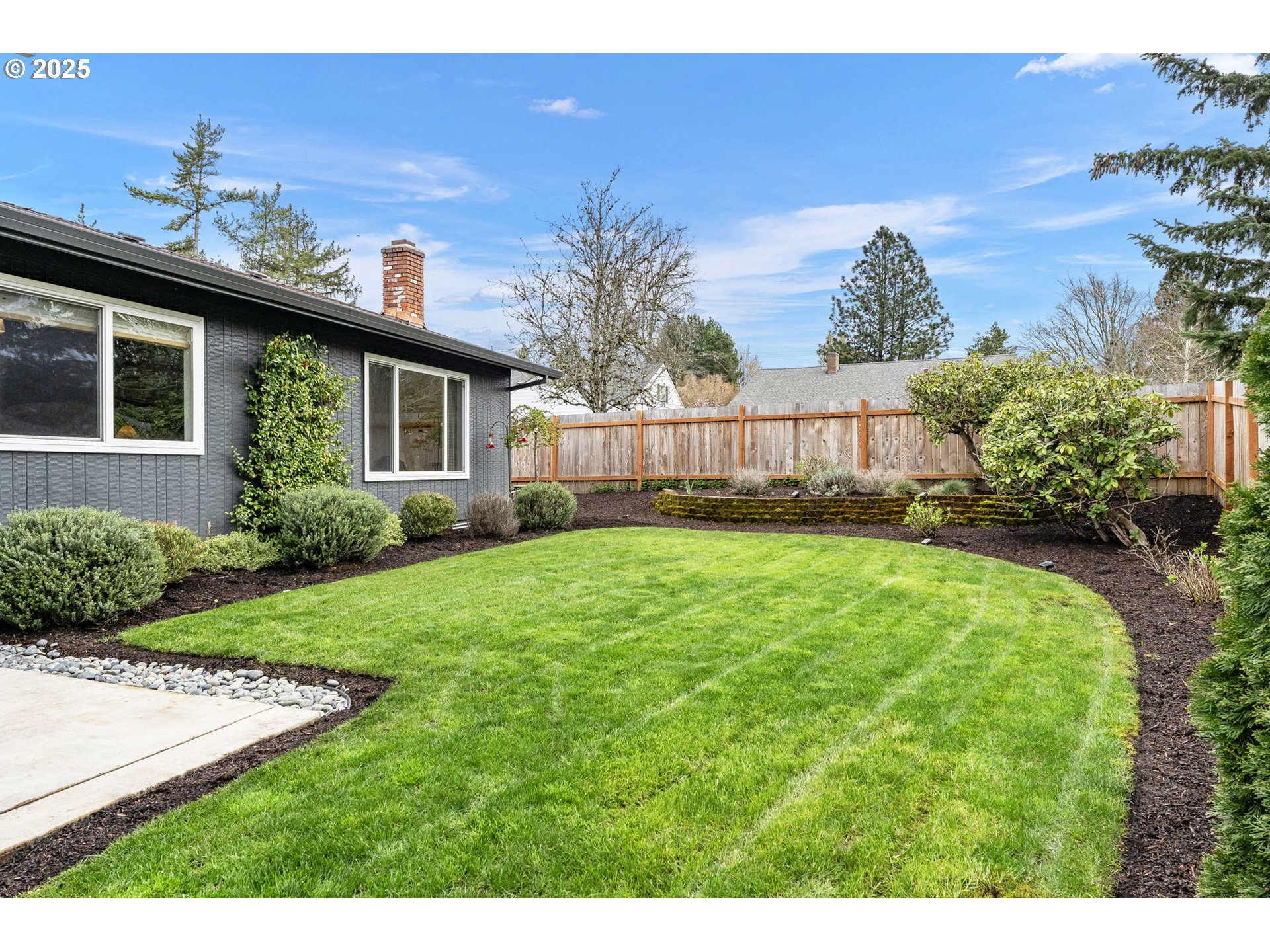 2900 NW EASTWAY CT