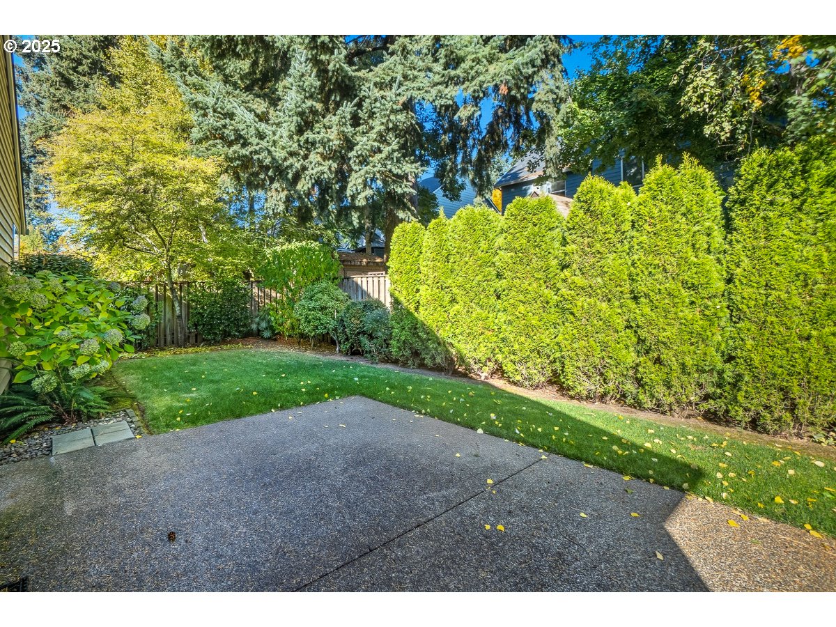 17359 SW KINGLET DR