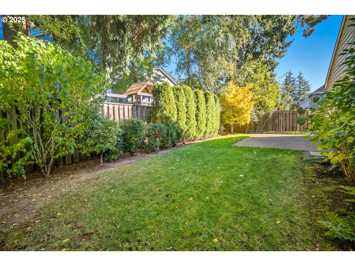 17359 SW KINGLET DR