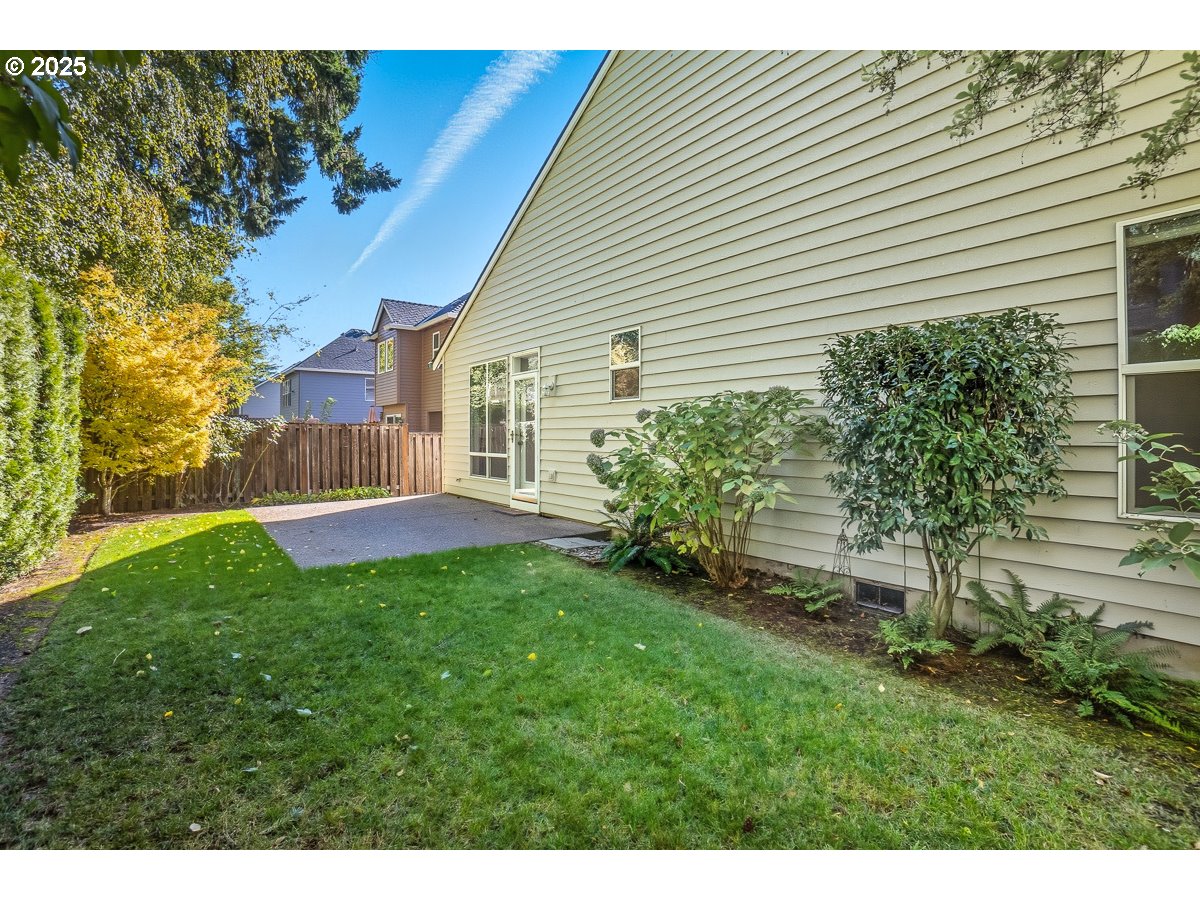 17359 SW KINGLET DR