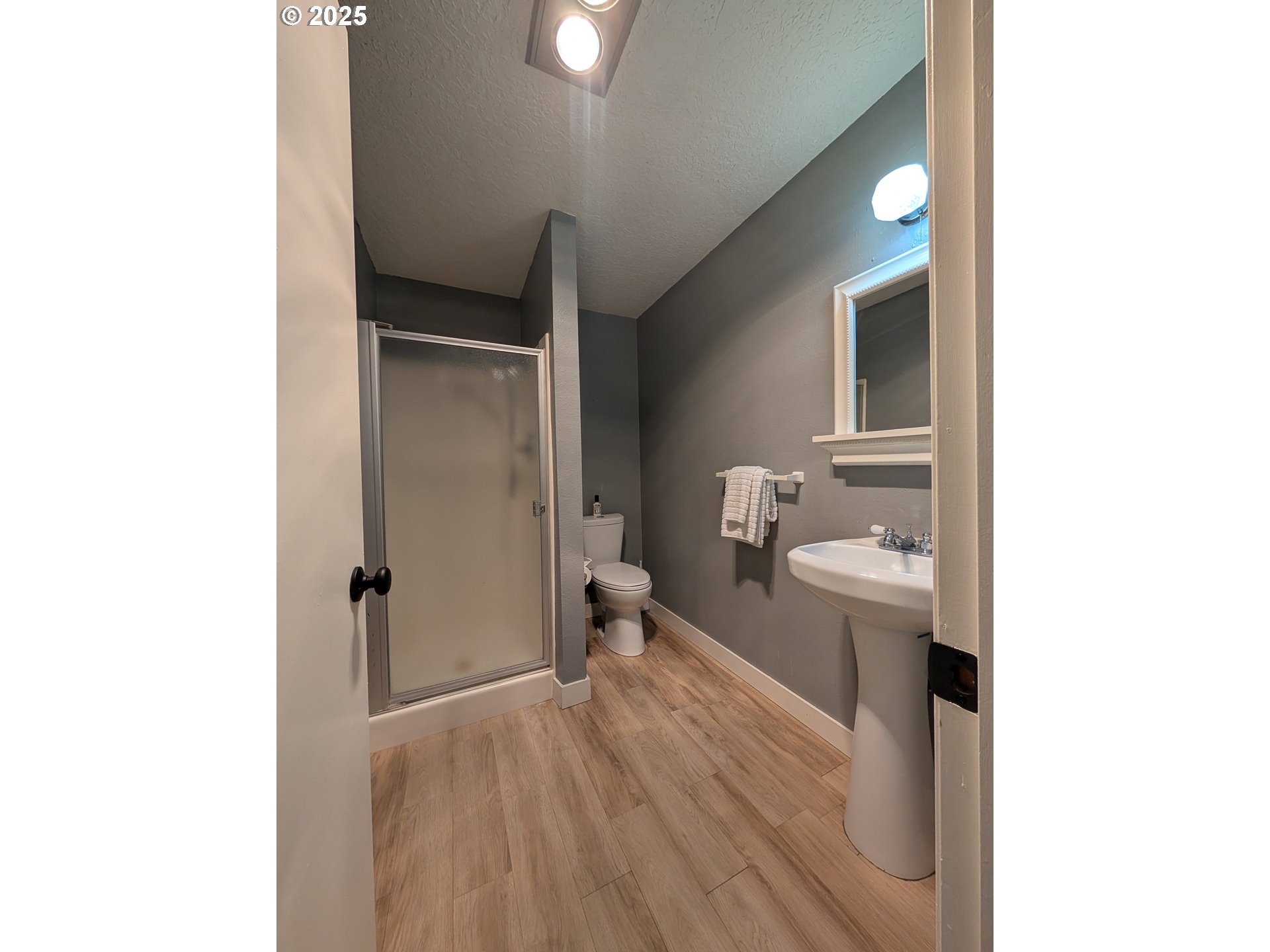 2600 SE LAKEWOOD DR