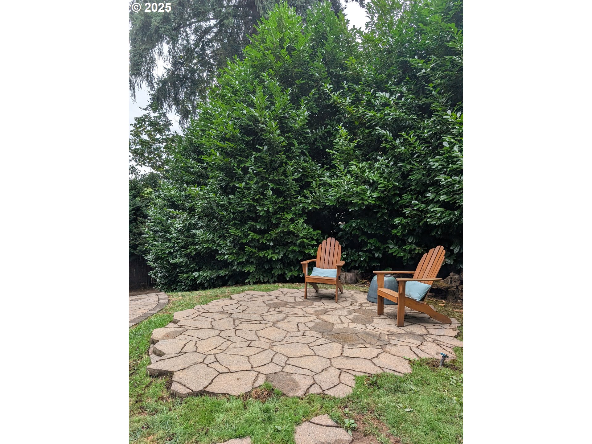 2600 SE LAKEWOOD DR