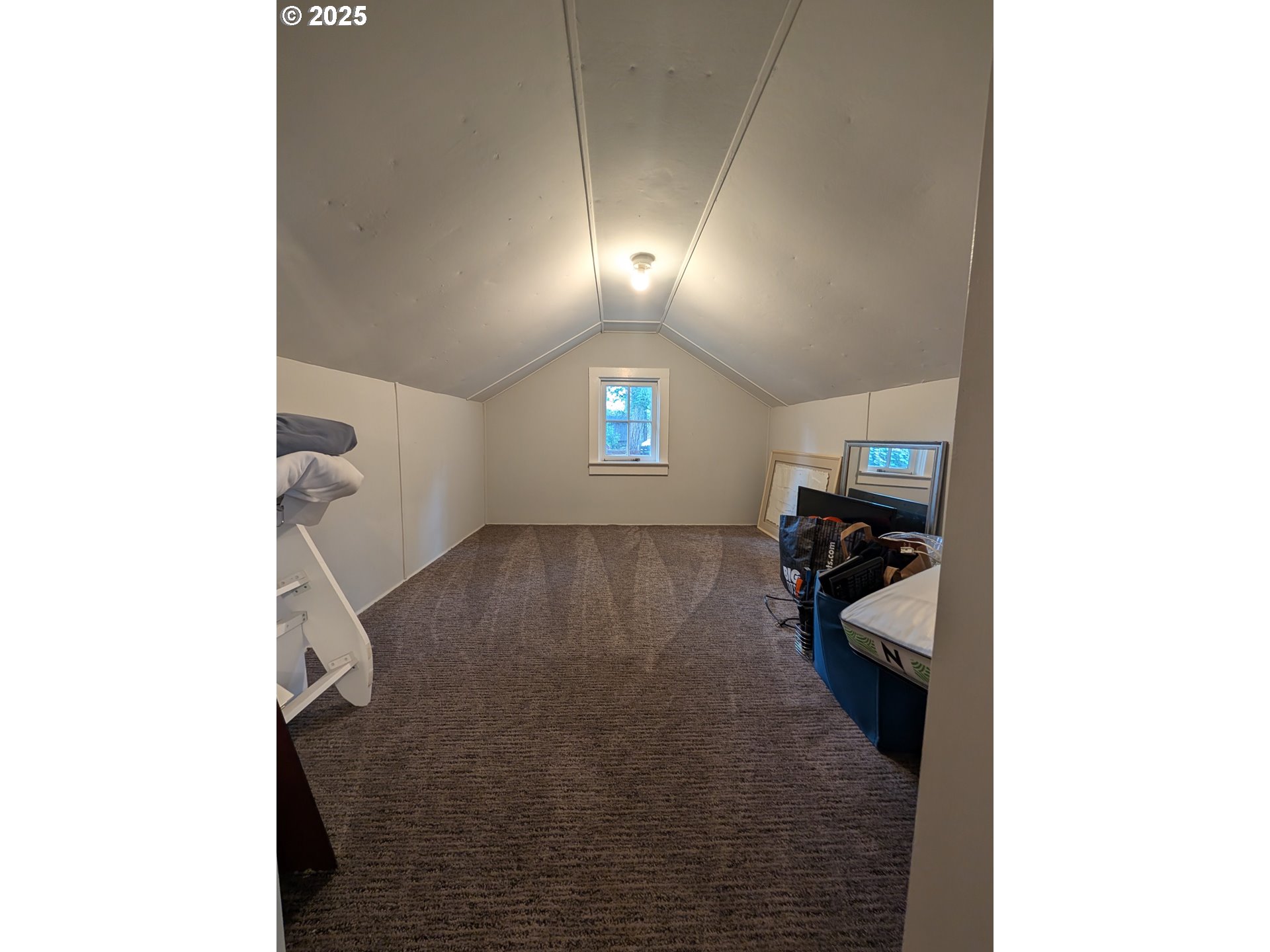 2600 SE LAKEWOOD DR