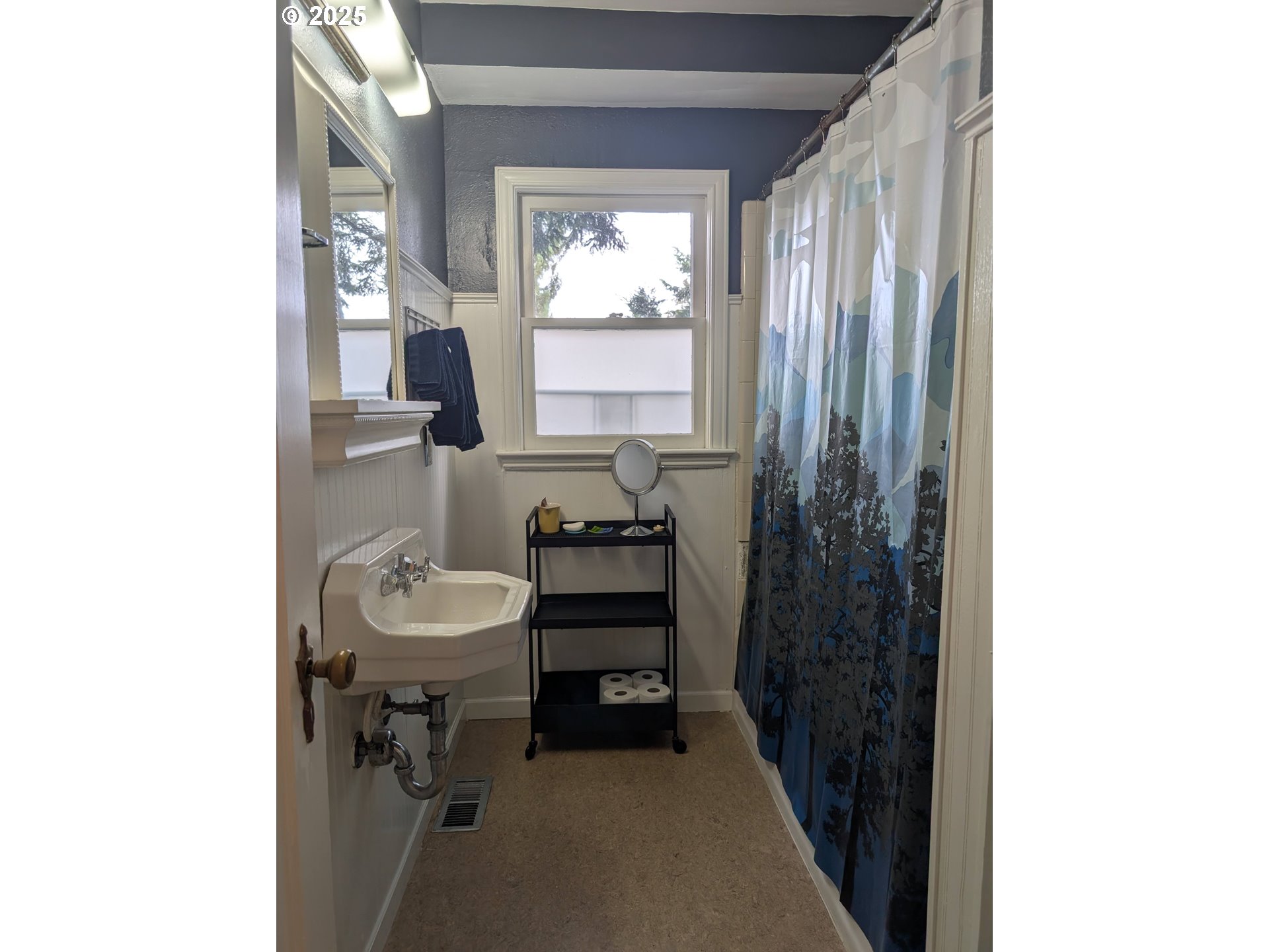 2600 SE LAKEWOOD DR