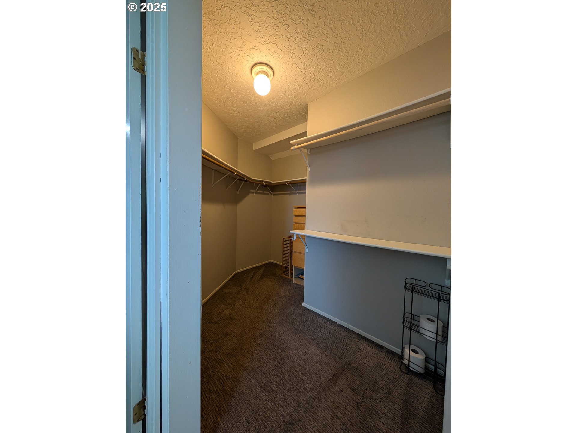 2600 SE LAKEWOOD DR