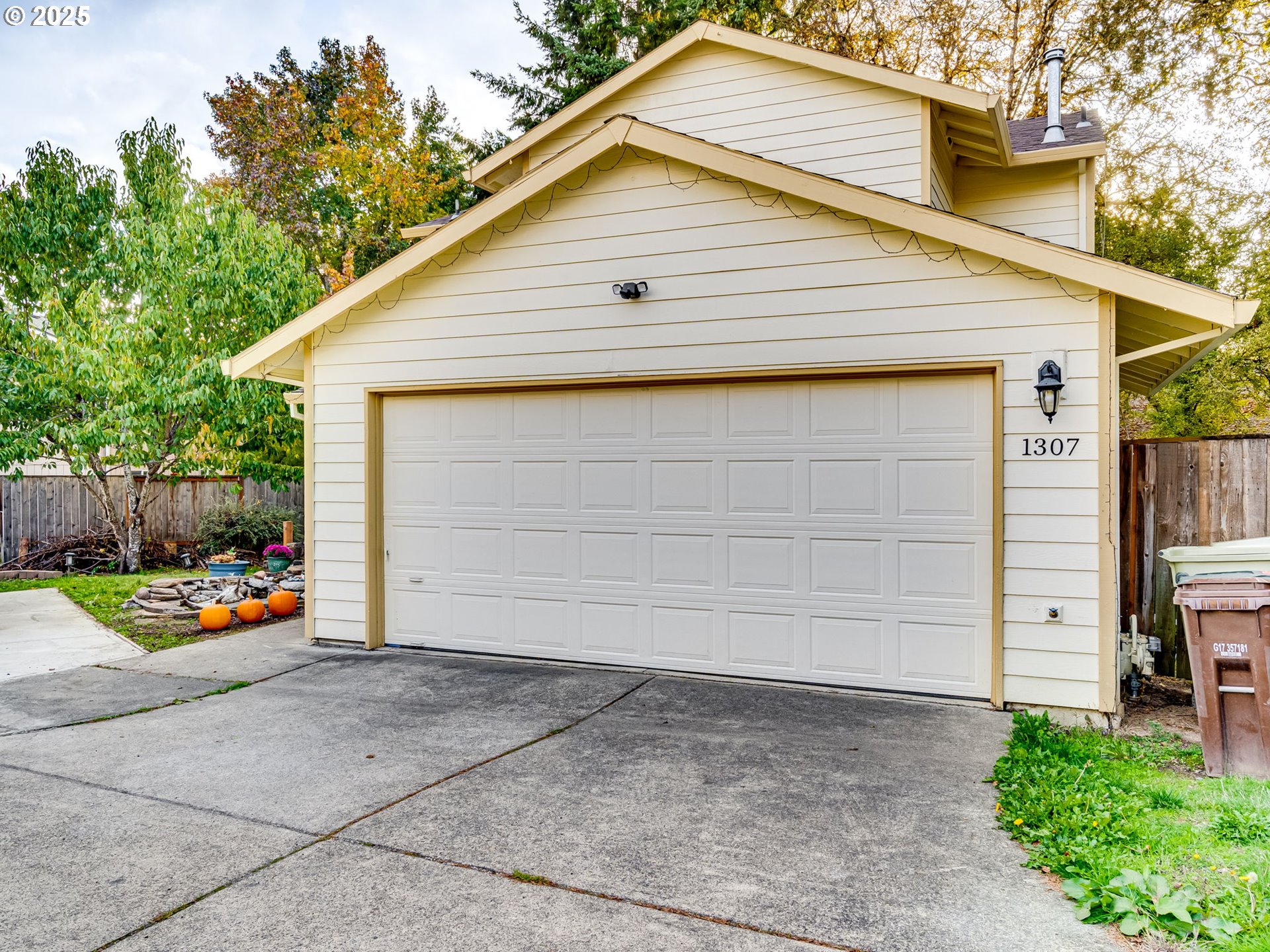 1307 SE 61ST PL