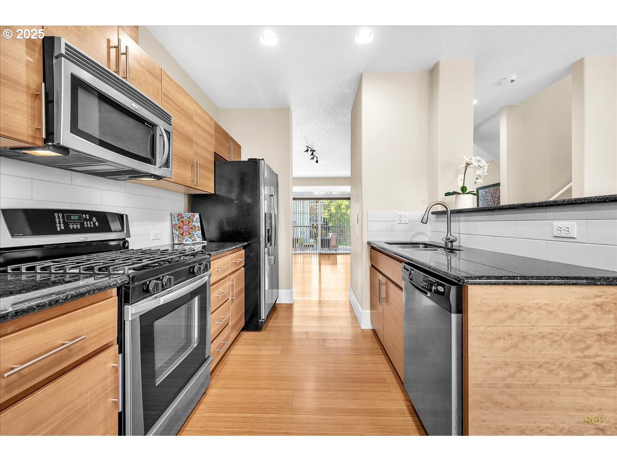 794 NW 118TH AVE 101