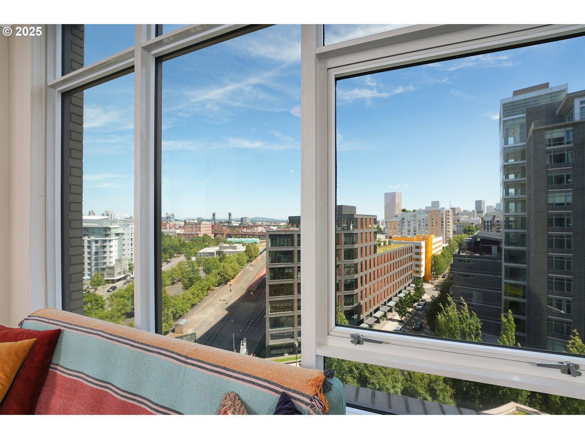 949 NW OVERTON ST 1015