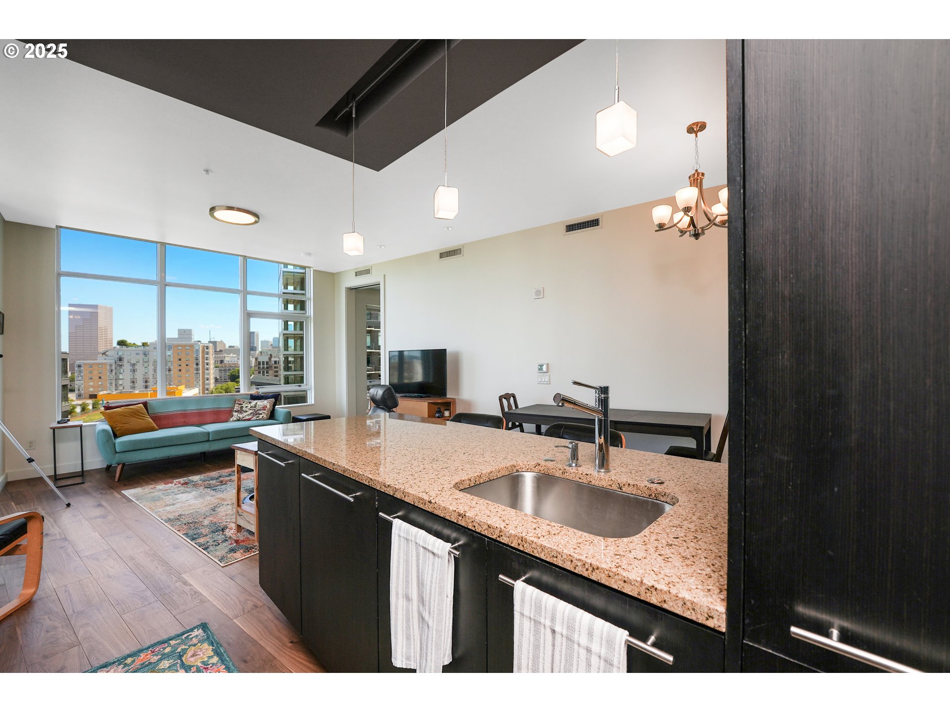 949 NW OVERTON ST 1015