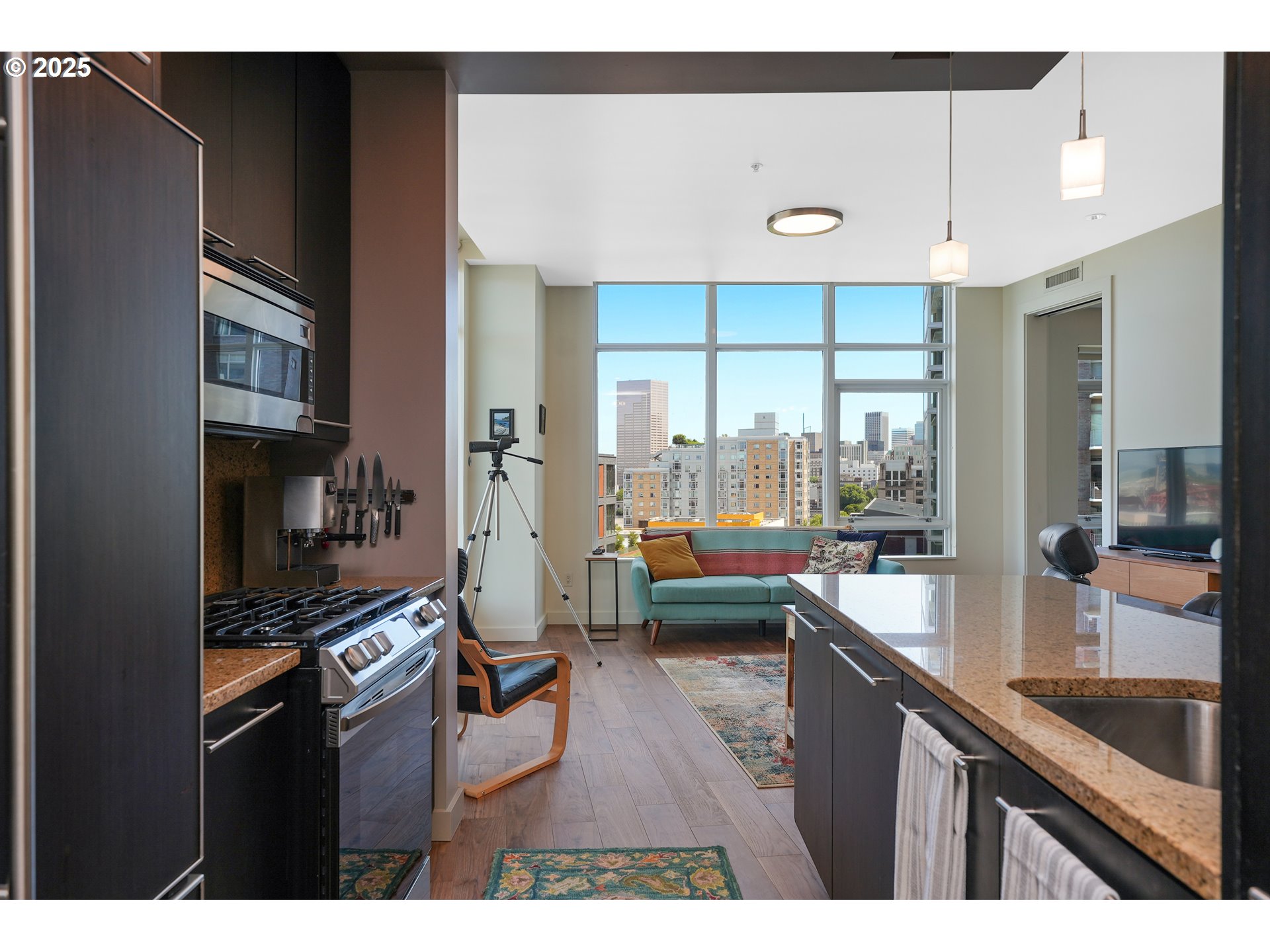 949 NW OVERTON ST 1015