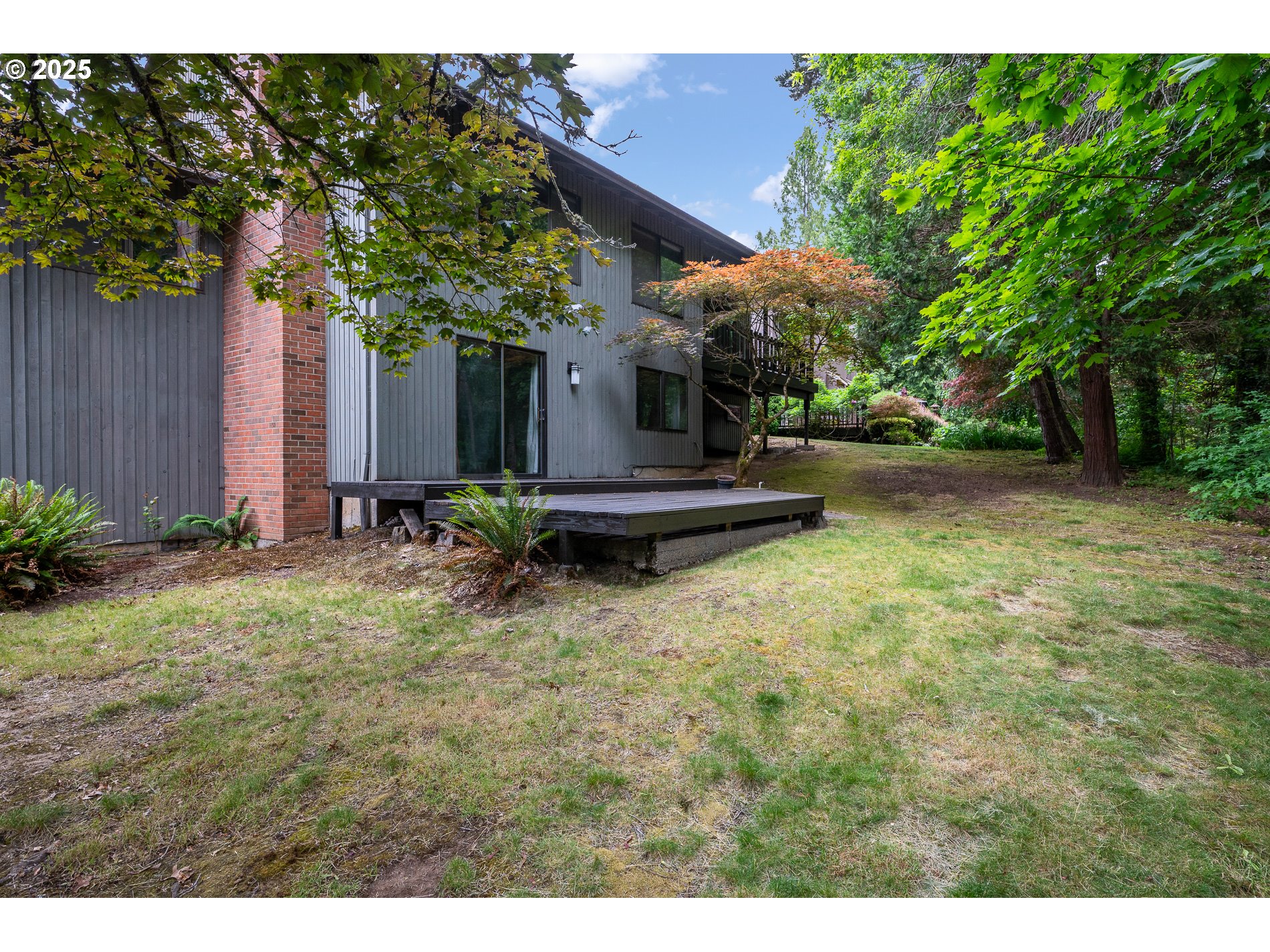 2011 SW 29TH DR