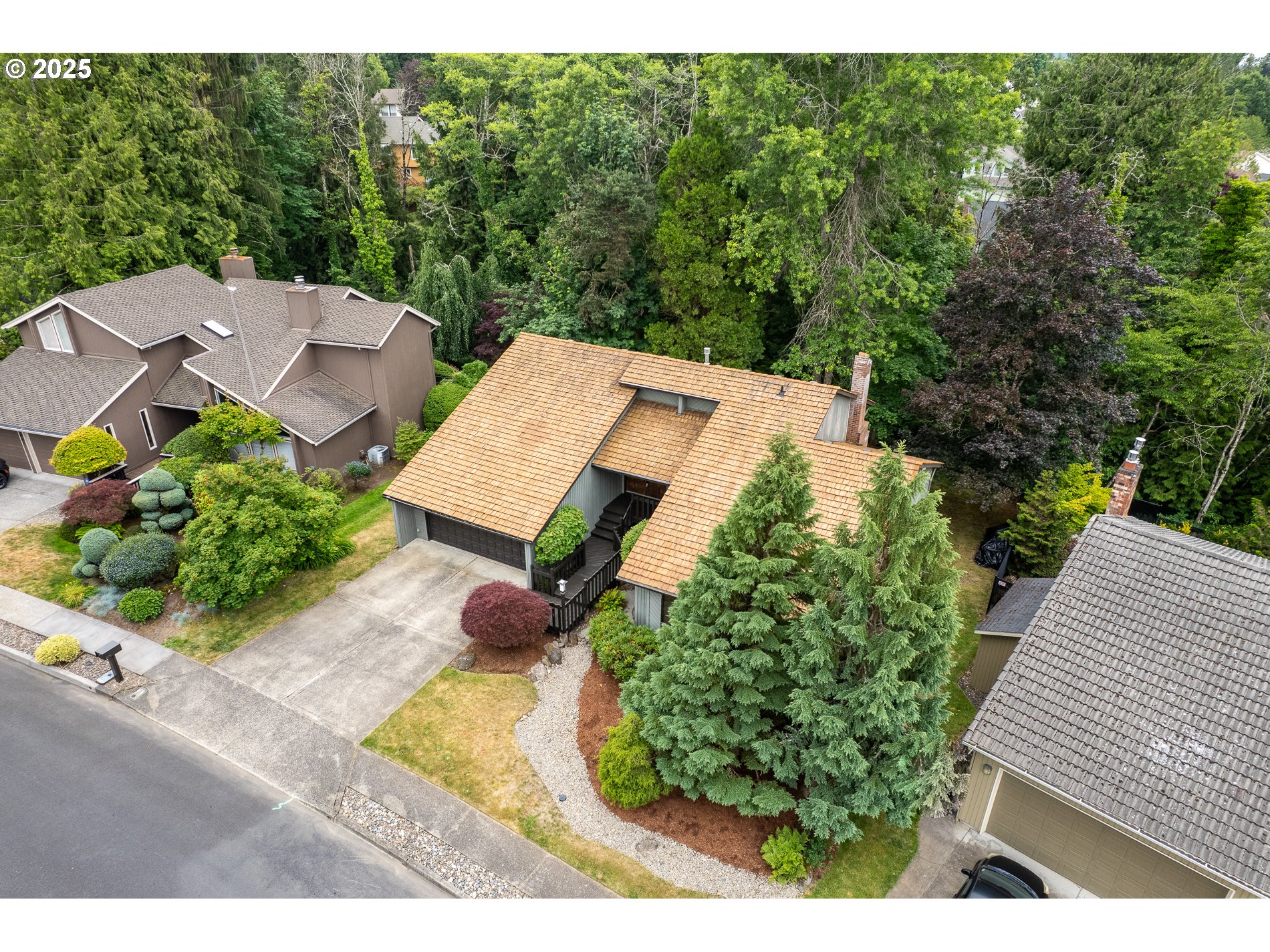 2011 SW 29TH DR