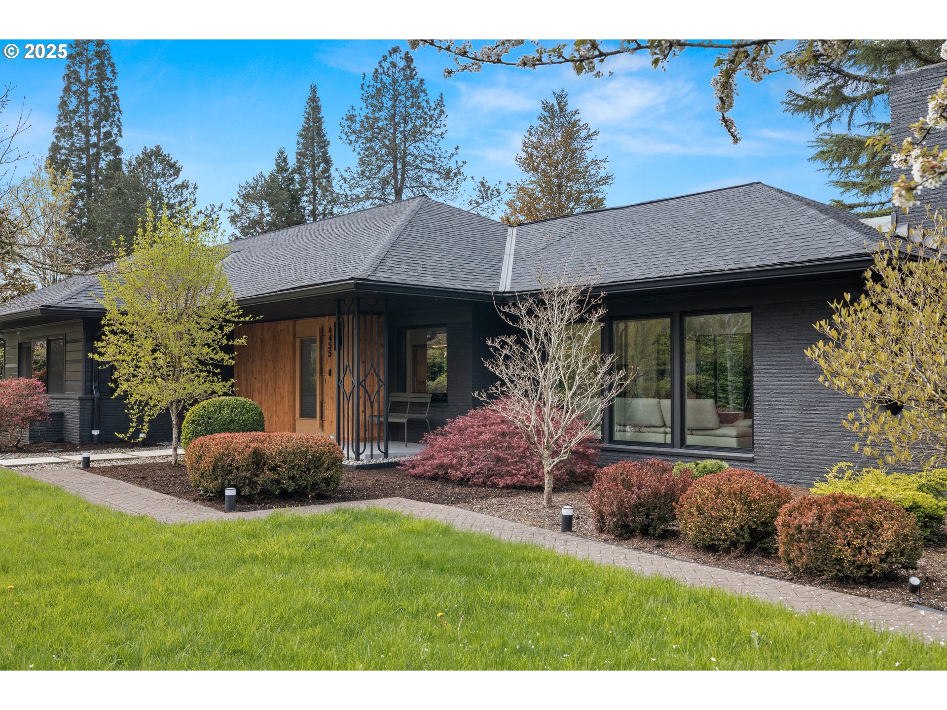 4455 SW LAURELWOOD AVE