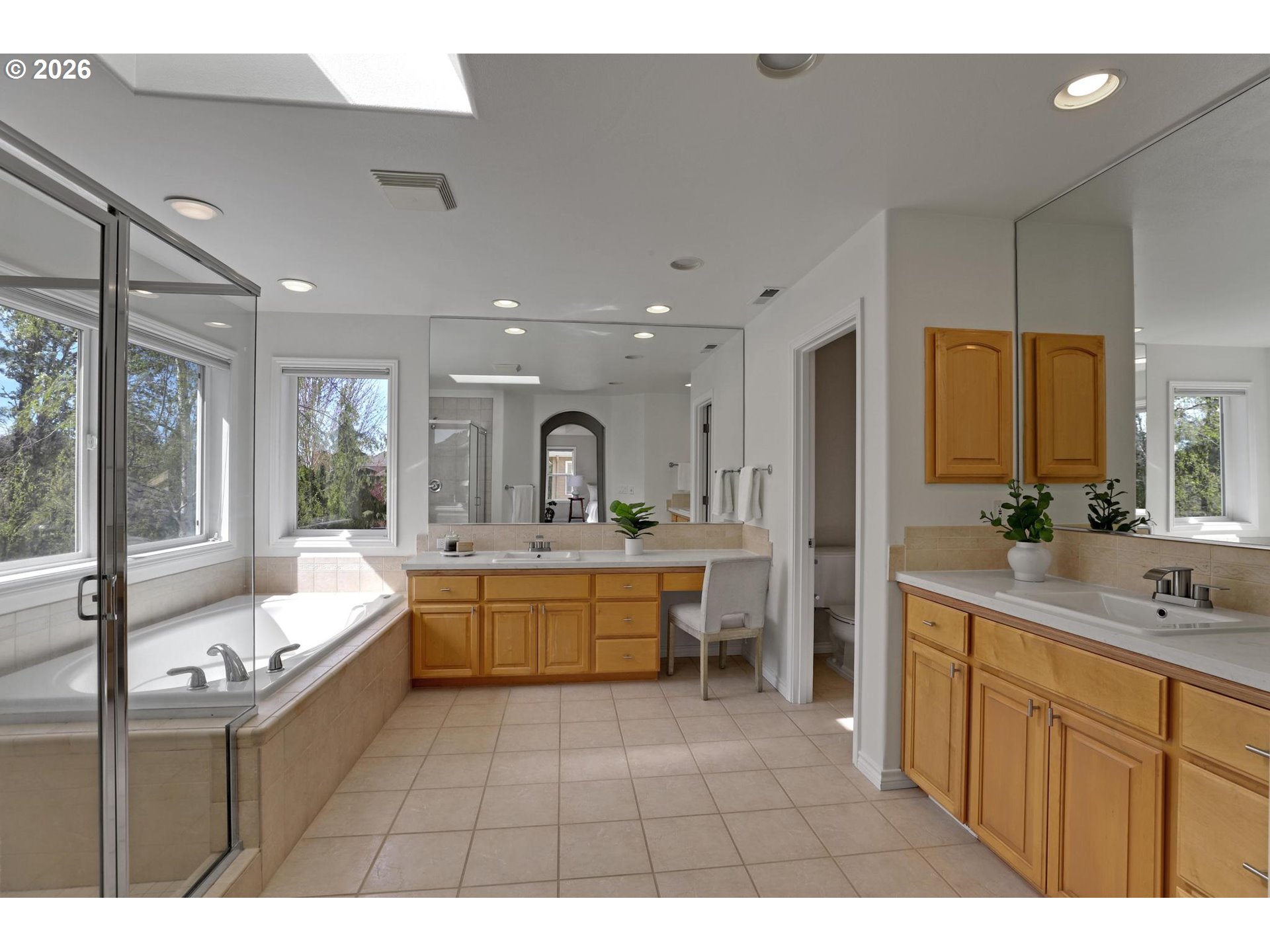 14030 NW LAKEVIEW DR