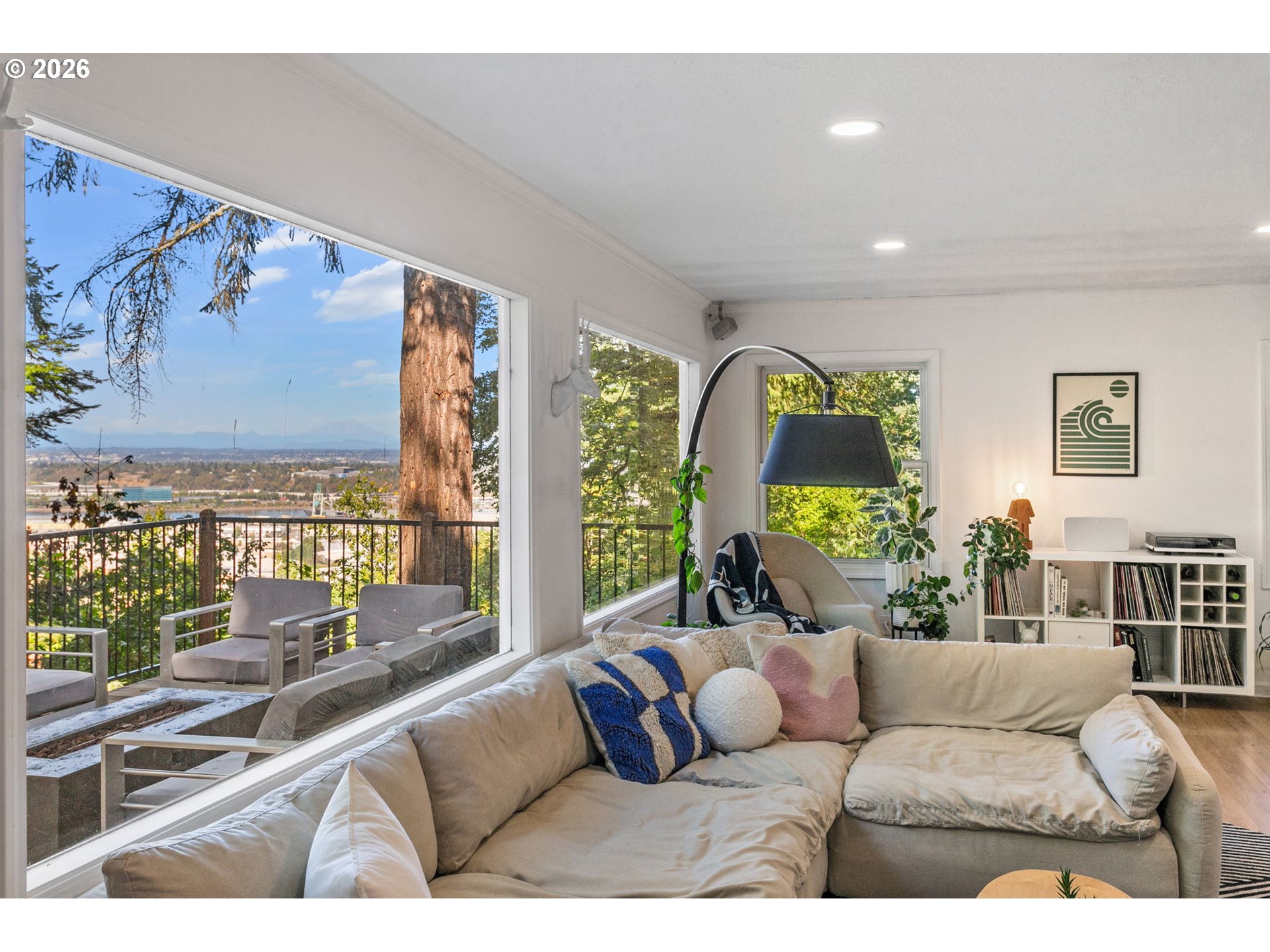 3227 NW LURAY TER