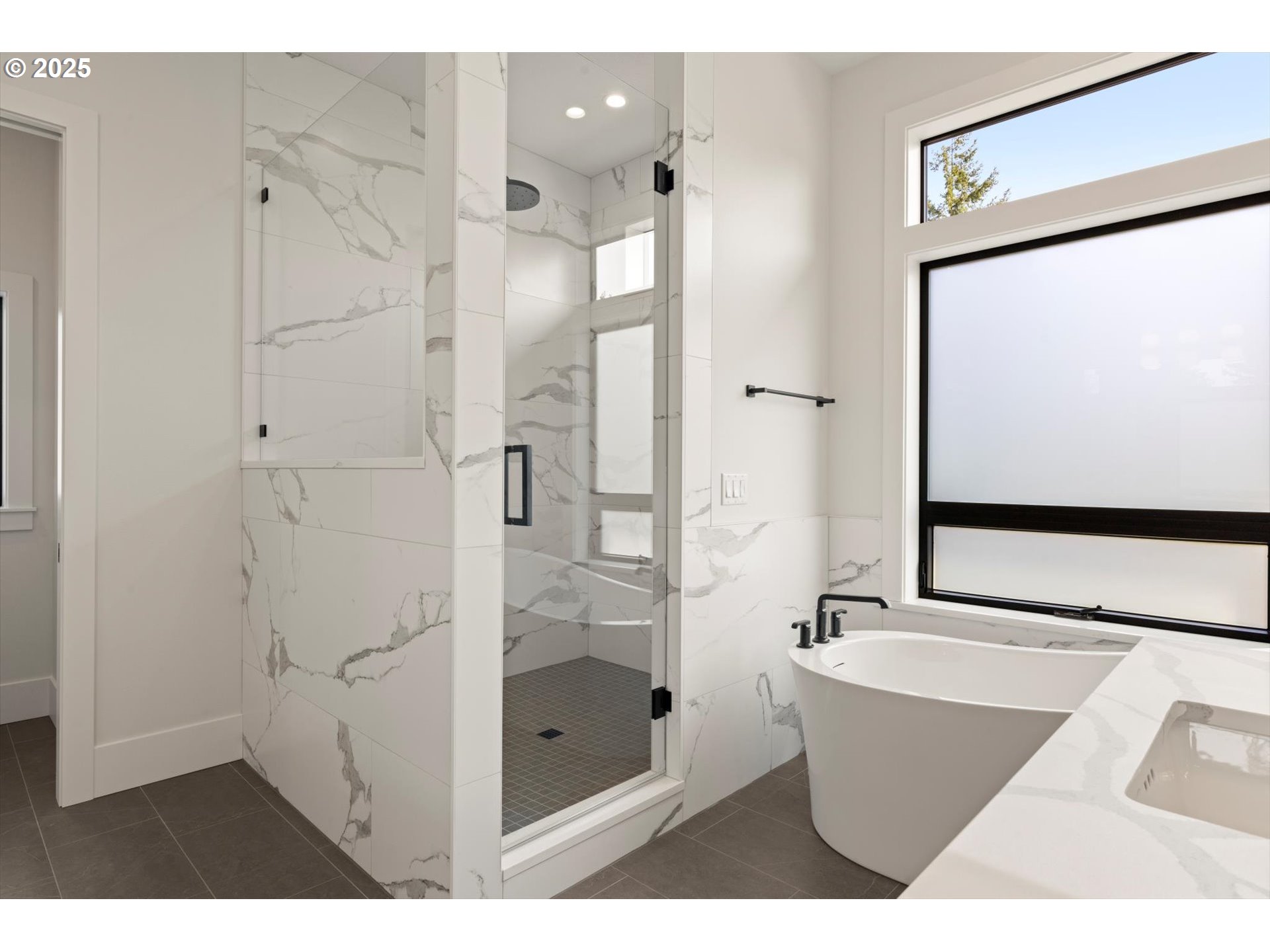 10409 NW BURKHARDT CT