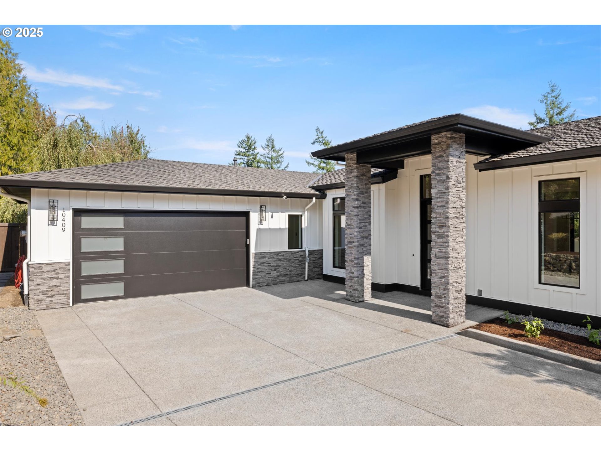 10409 NW BURKHARDT CT