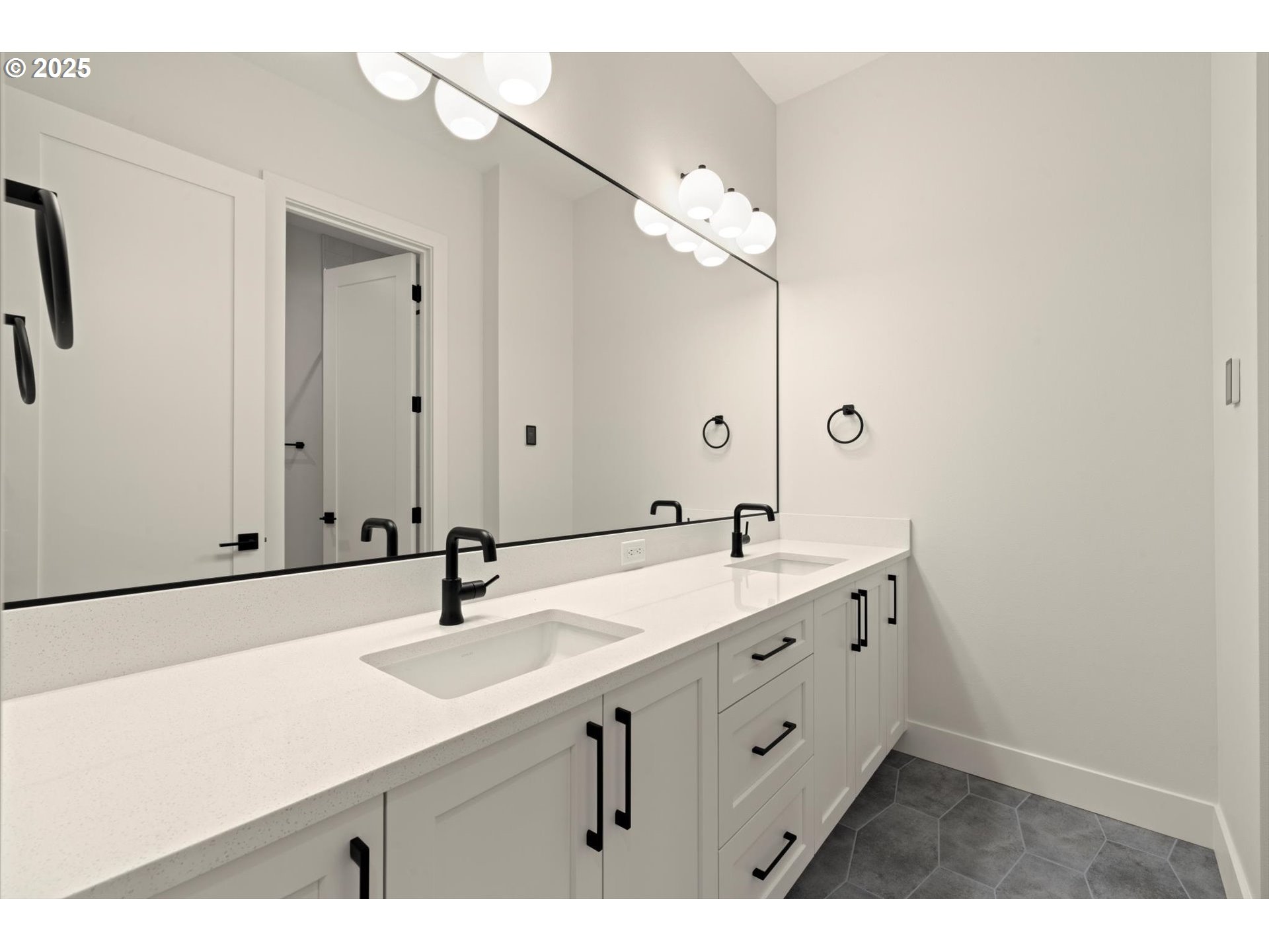 10409 NW BURKHARDT CT