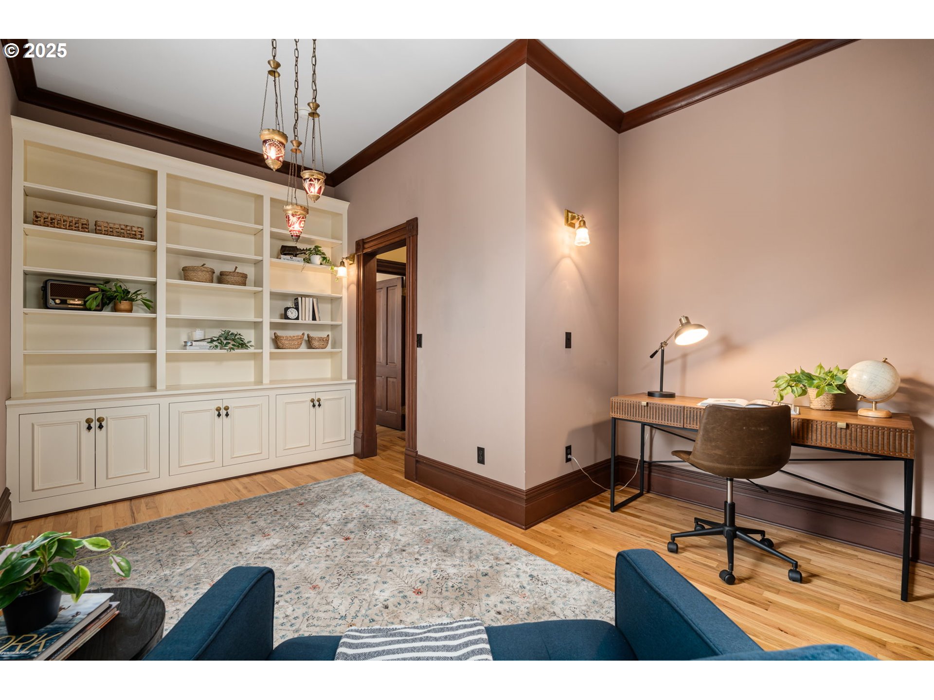 2225 NE 15TH AVE