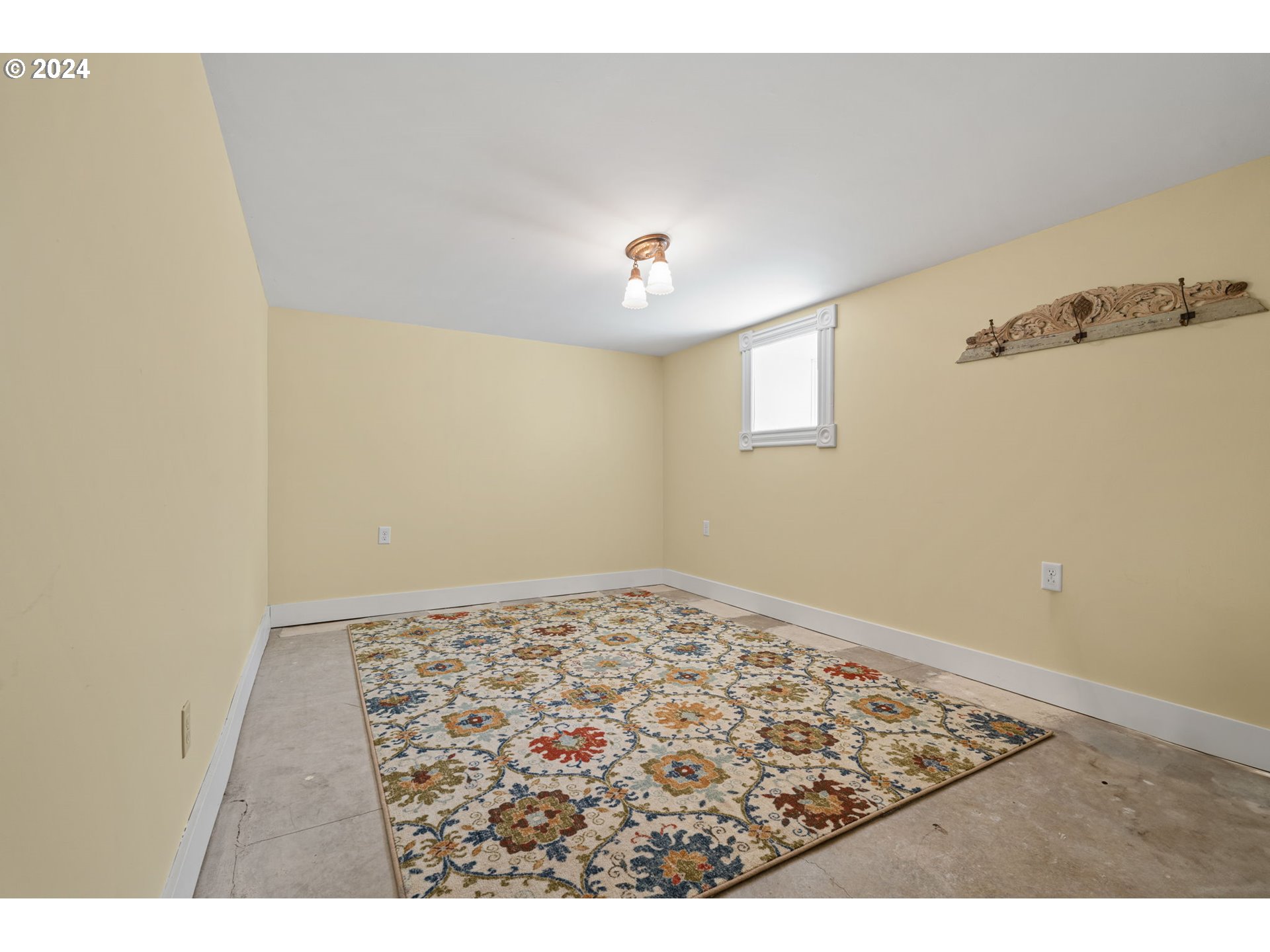 2225 NE 15TH AVE