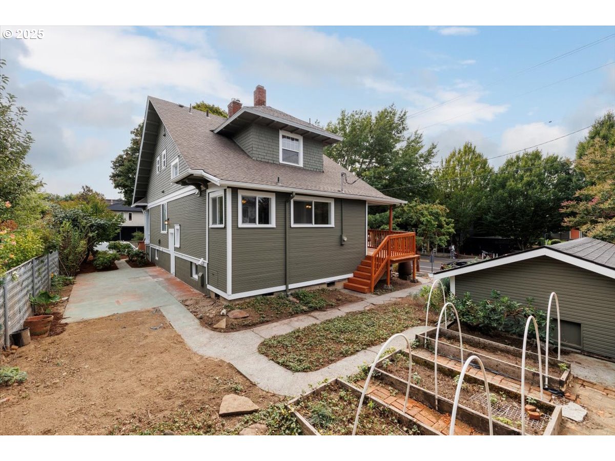 4035 SE 28TH PL
