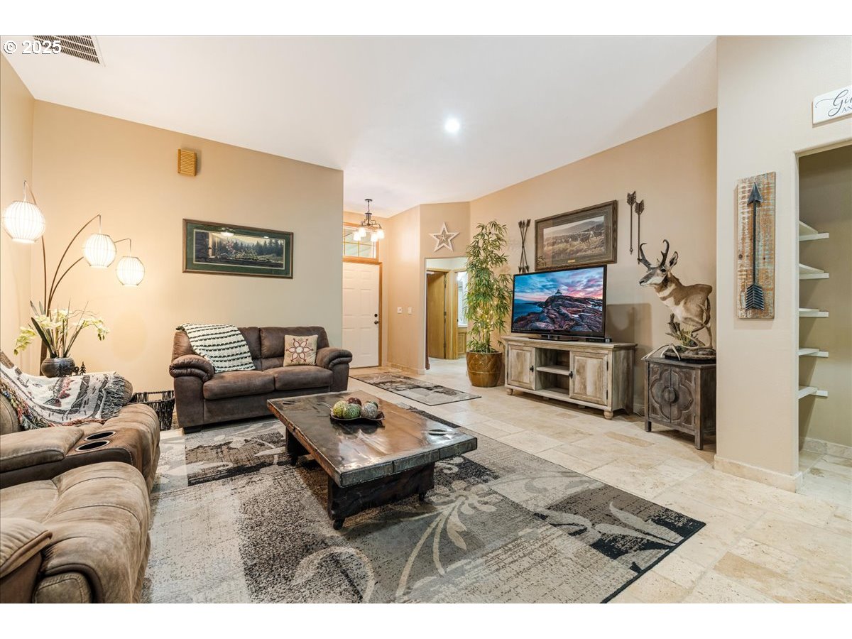 352 SE 58TH CT