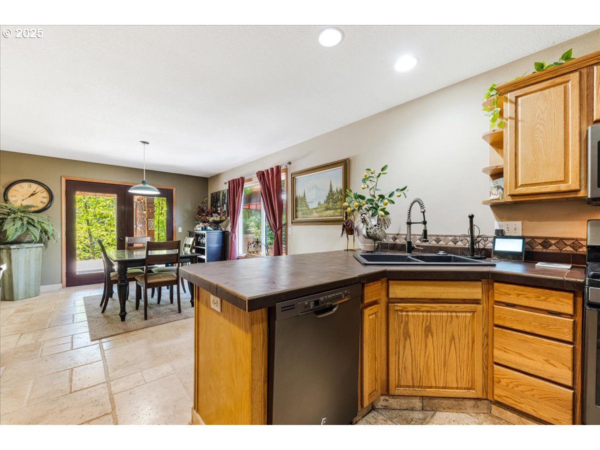 352 SE 58TH CT