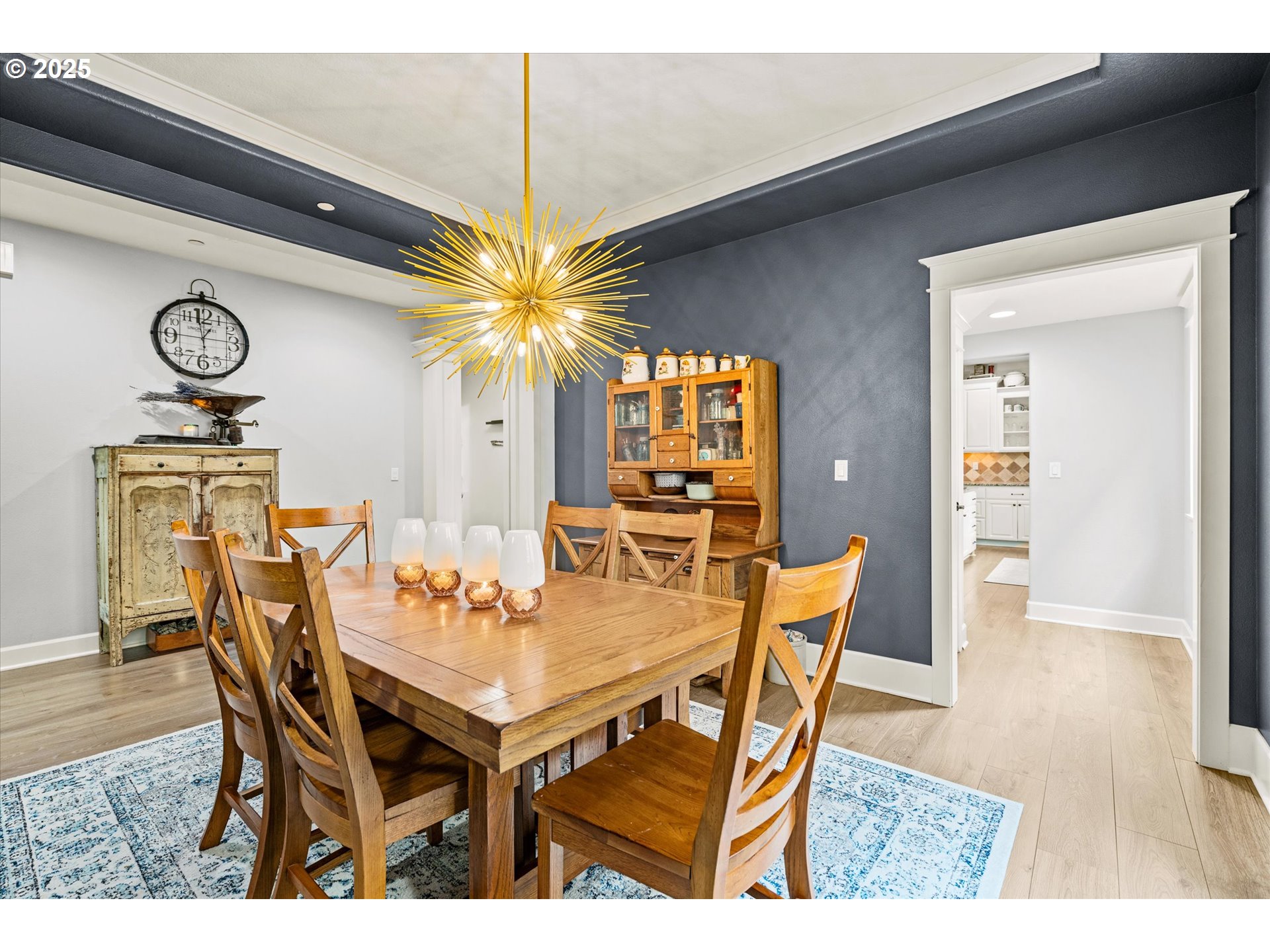 2256 ROGUE WAY