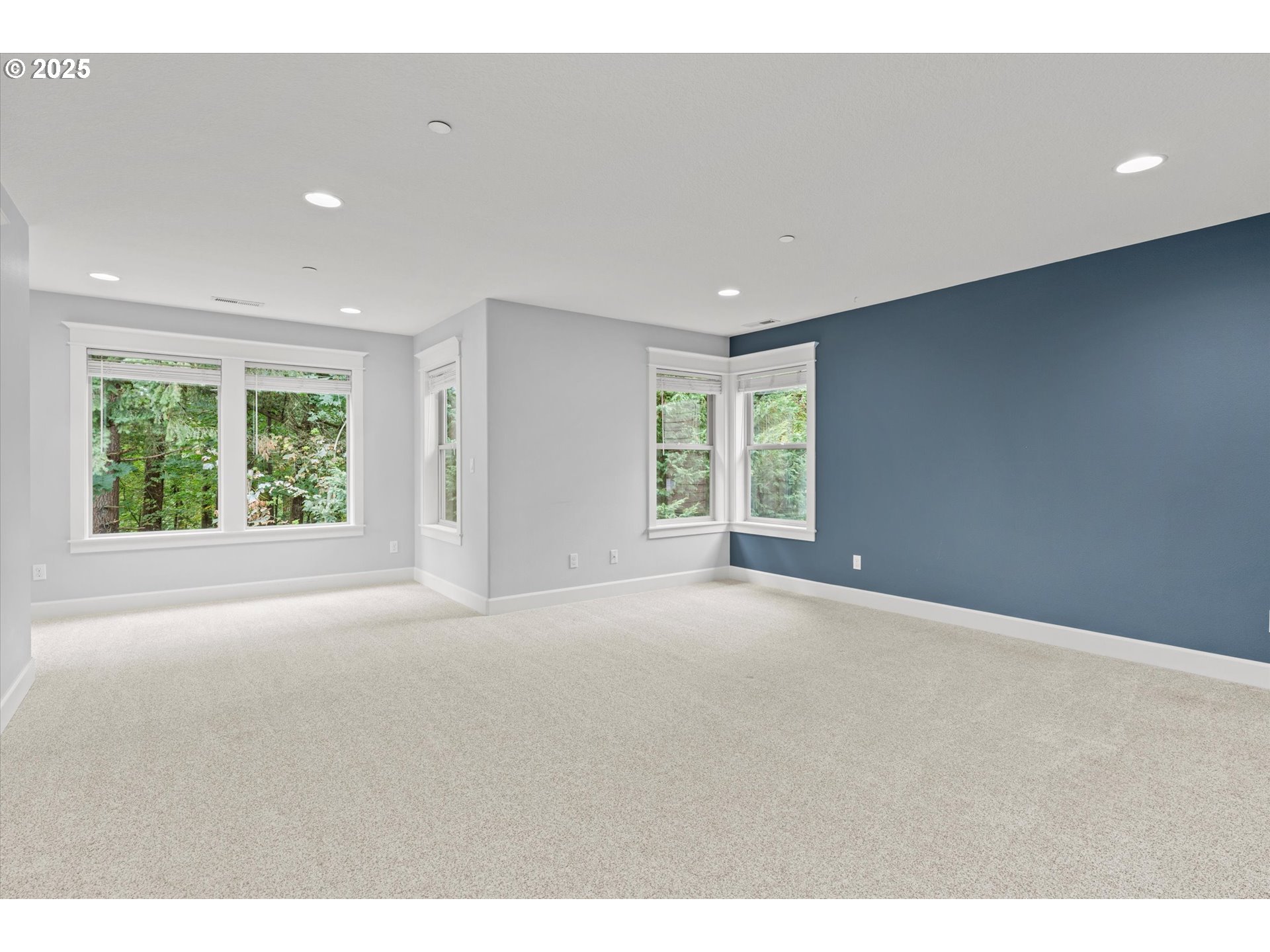 2256 ROGUE WAY