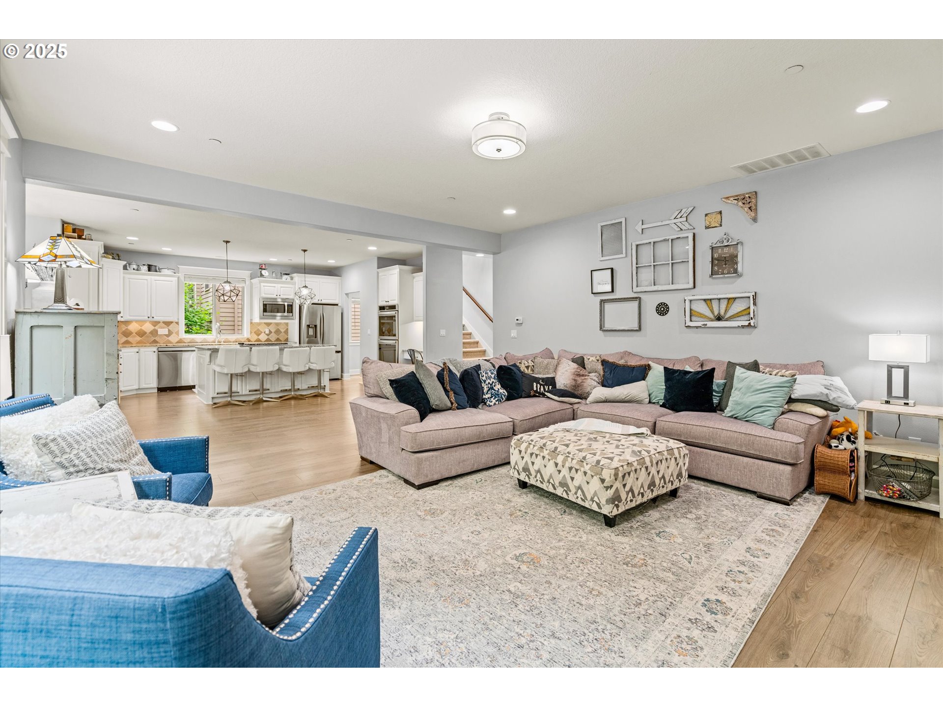 2256 ROGUE WAY