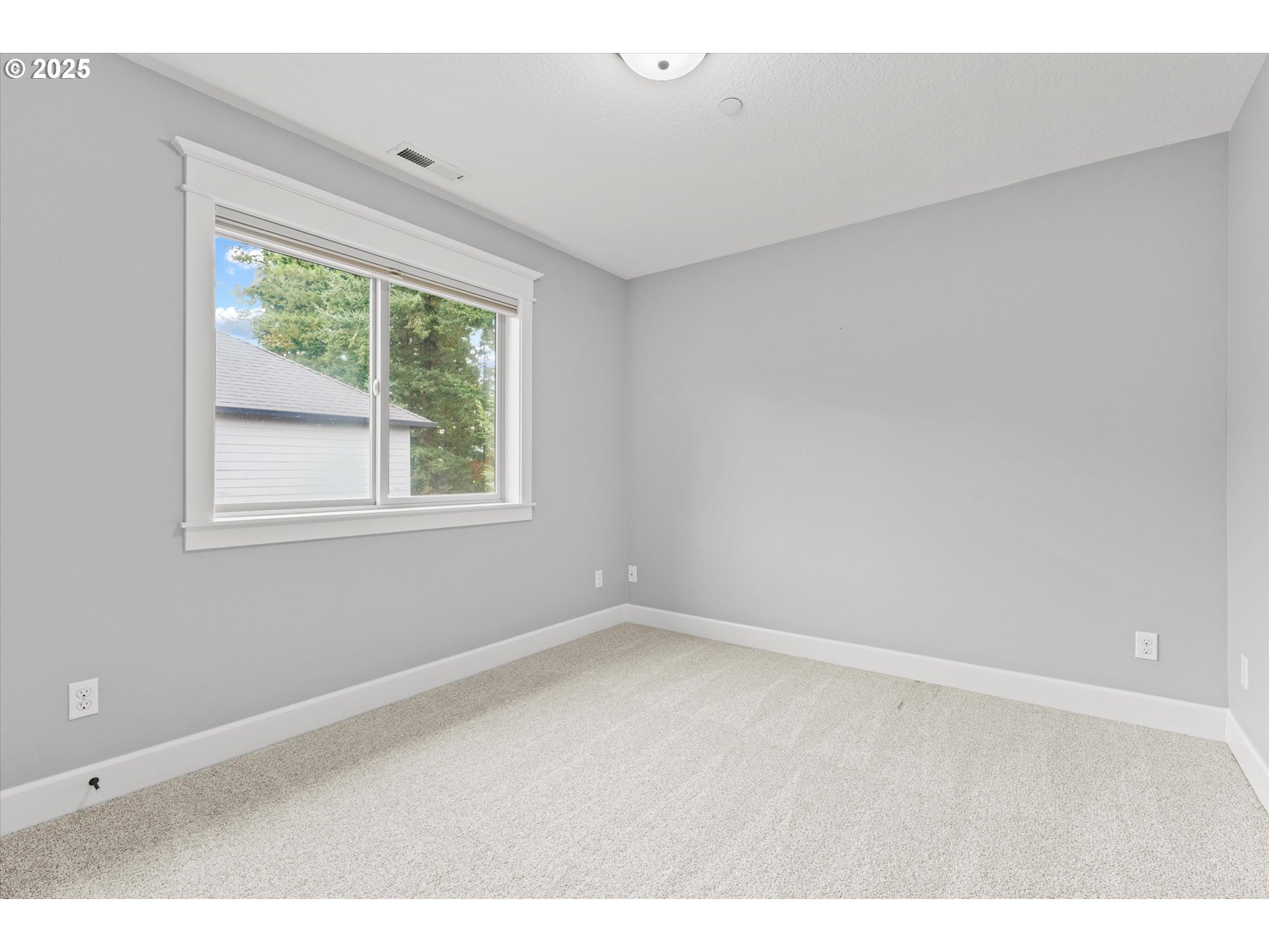 2256 ROGUE WAY