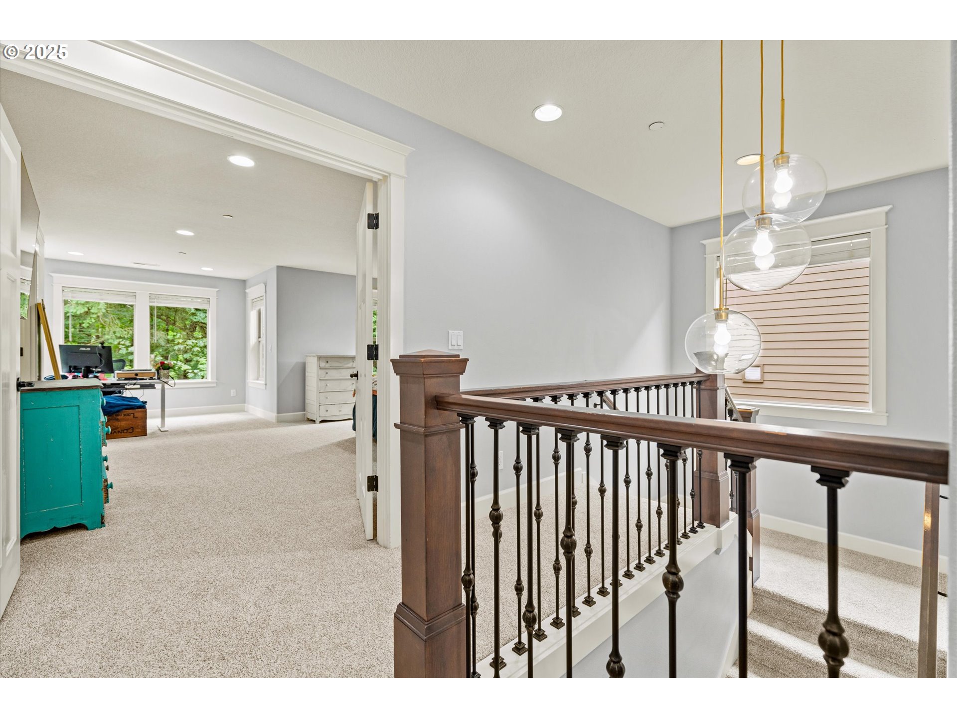 2256 ROGUE WAY