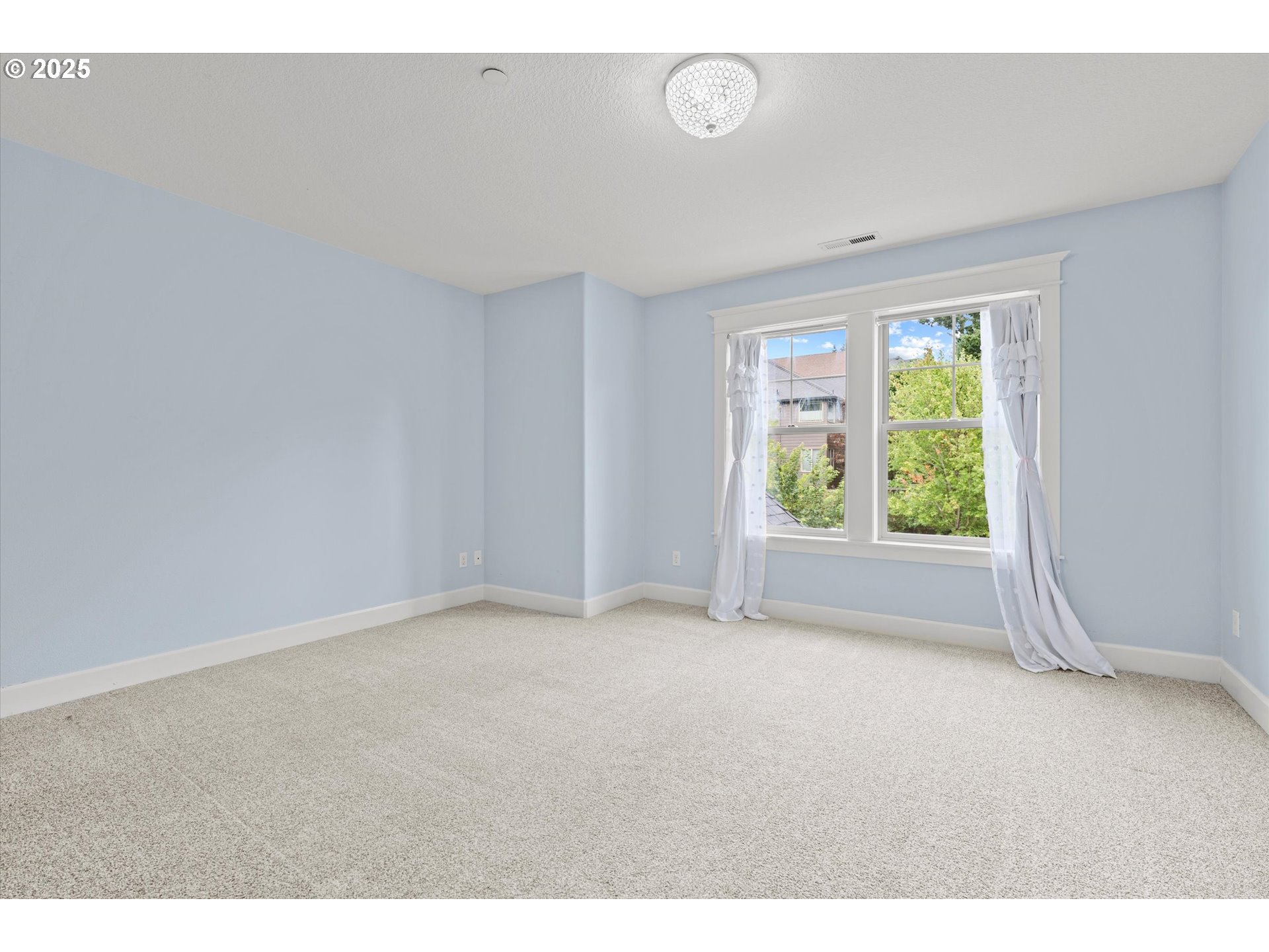 2256 ROGUE WAY