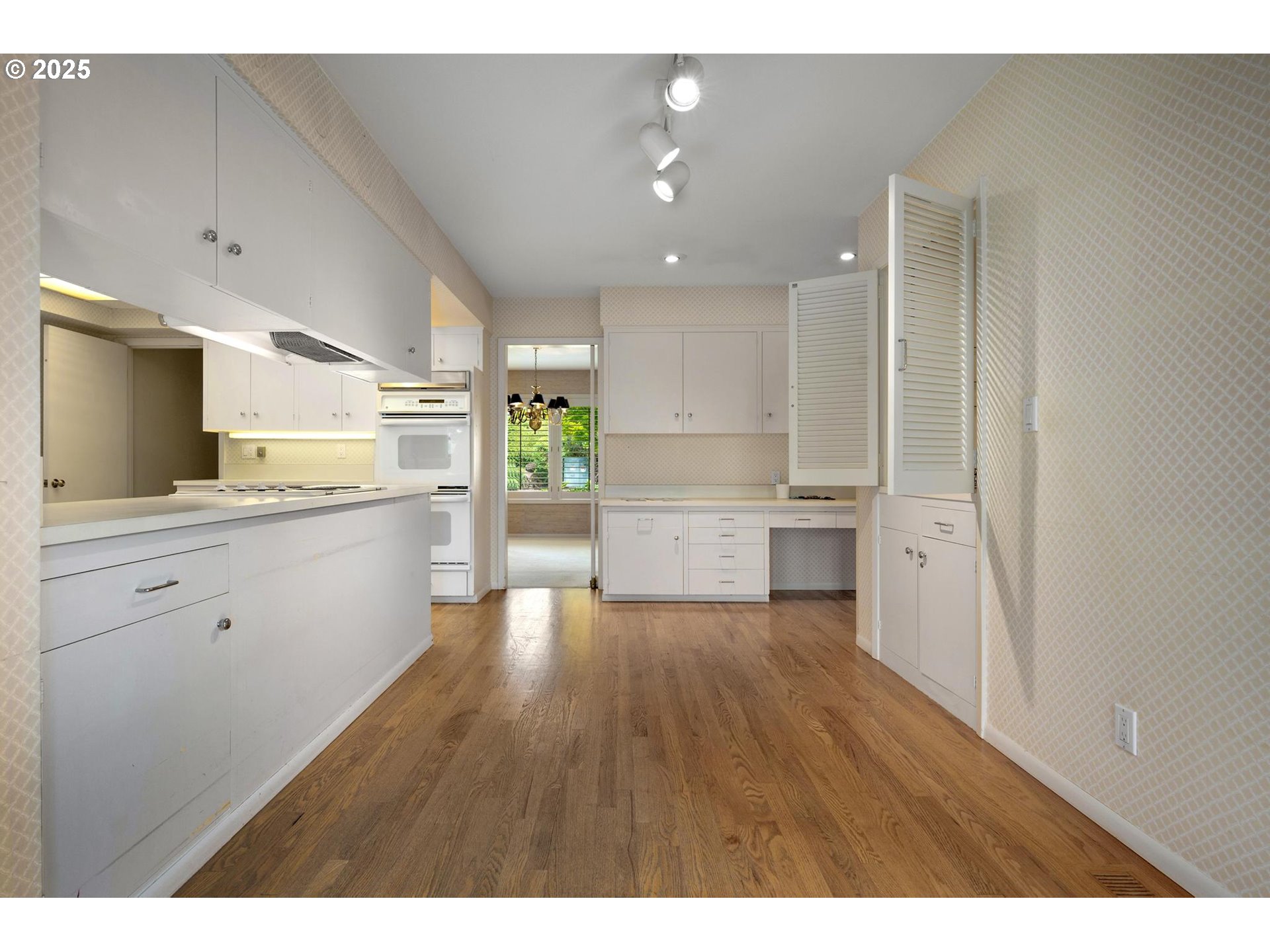 7712 SW GREEN VALLEY TER