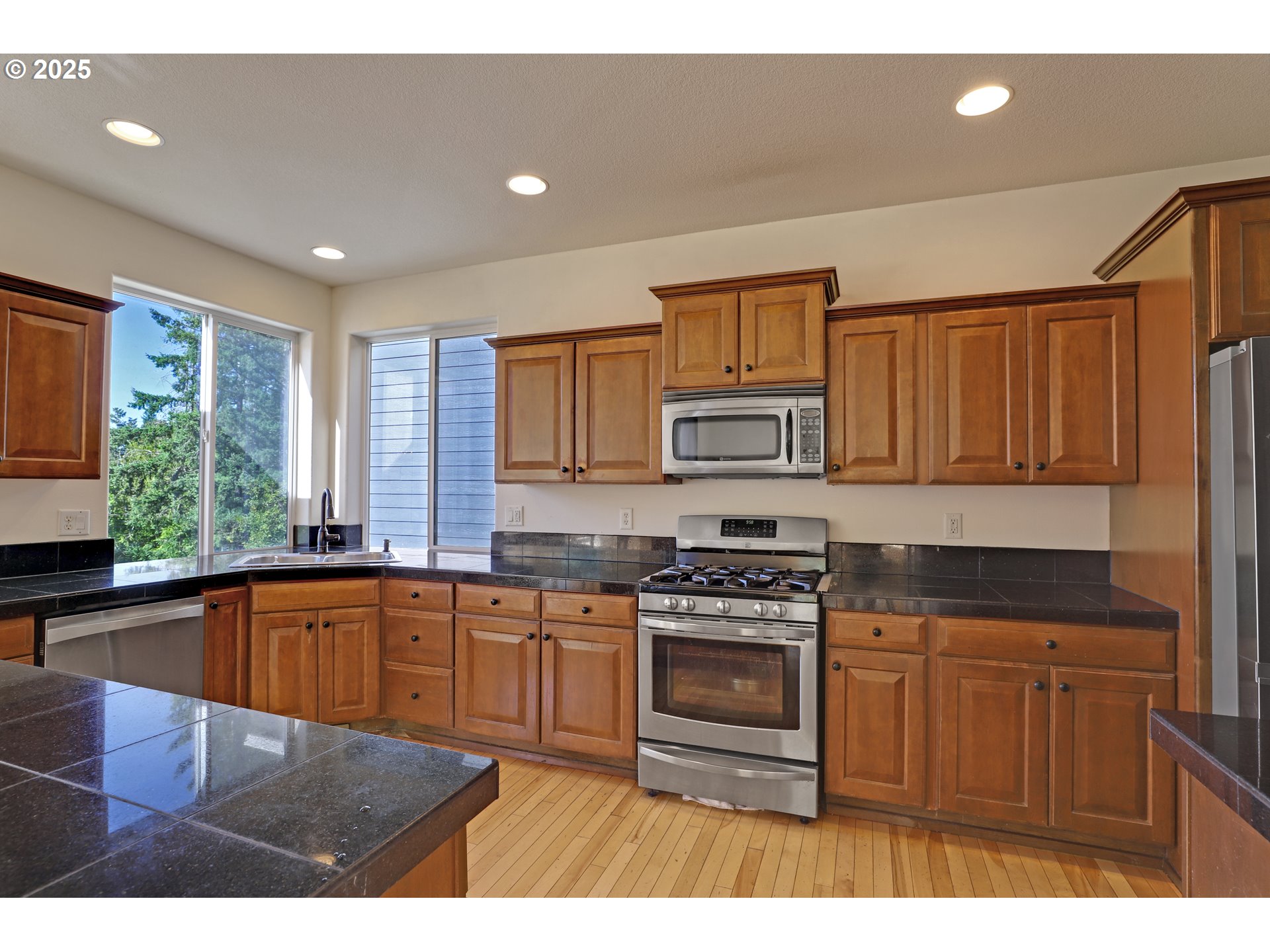 12606 NW LARRY CT