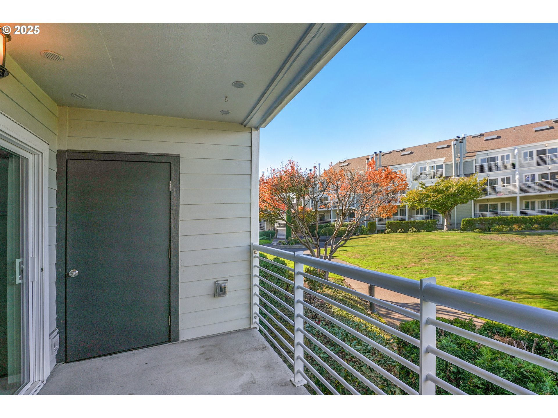 167 N HAYDEN BAY DR