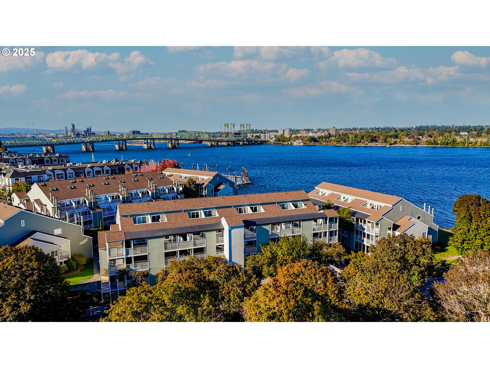 167 N HAYDEN BAY DR
