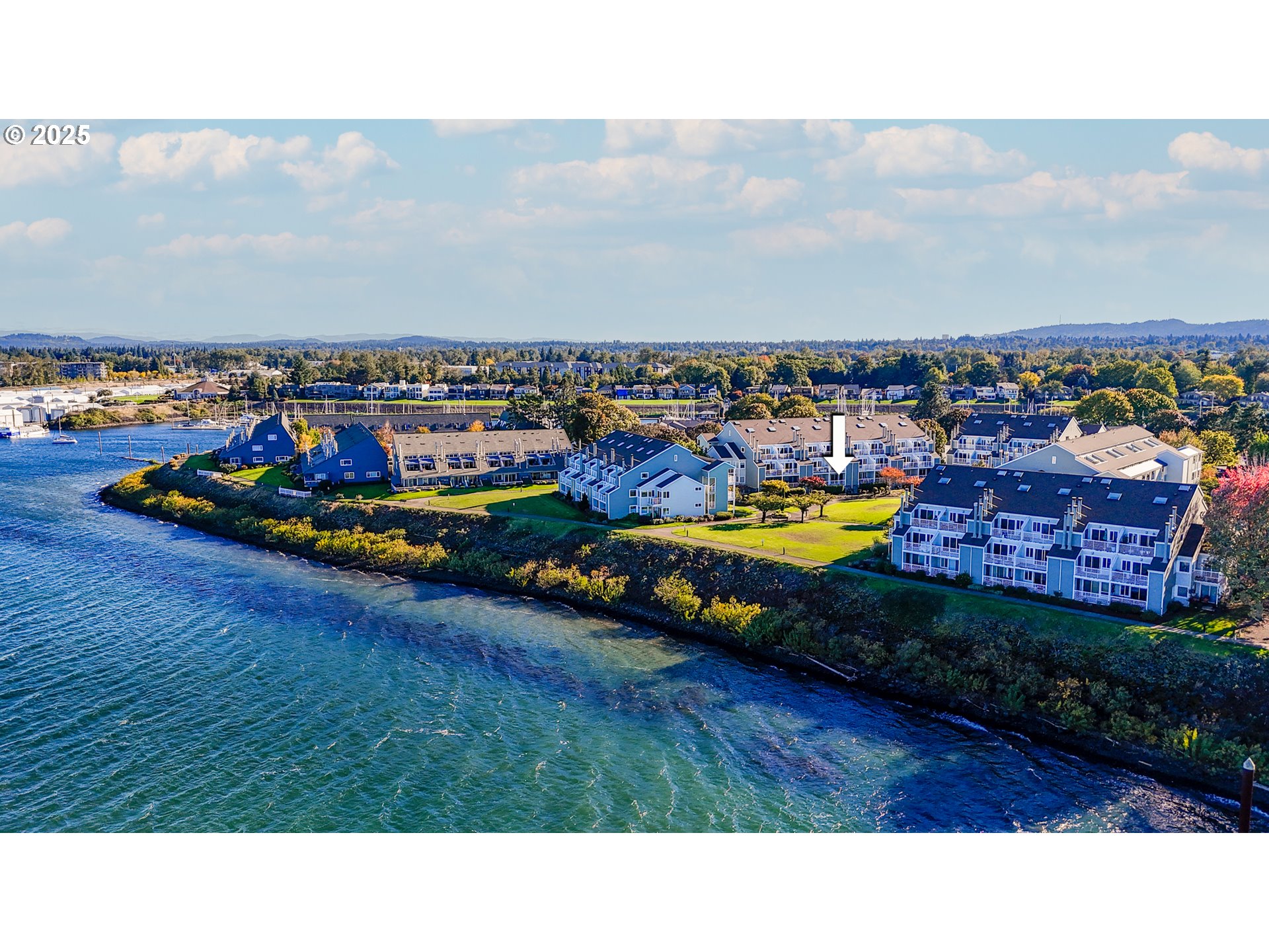 167 N HAYDEN BAY DR