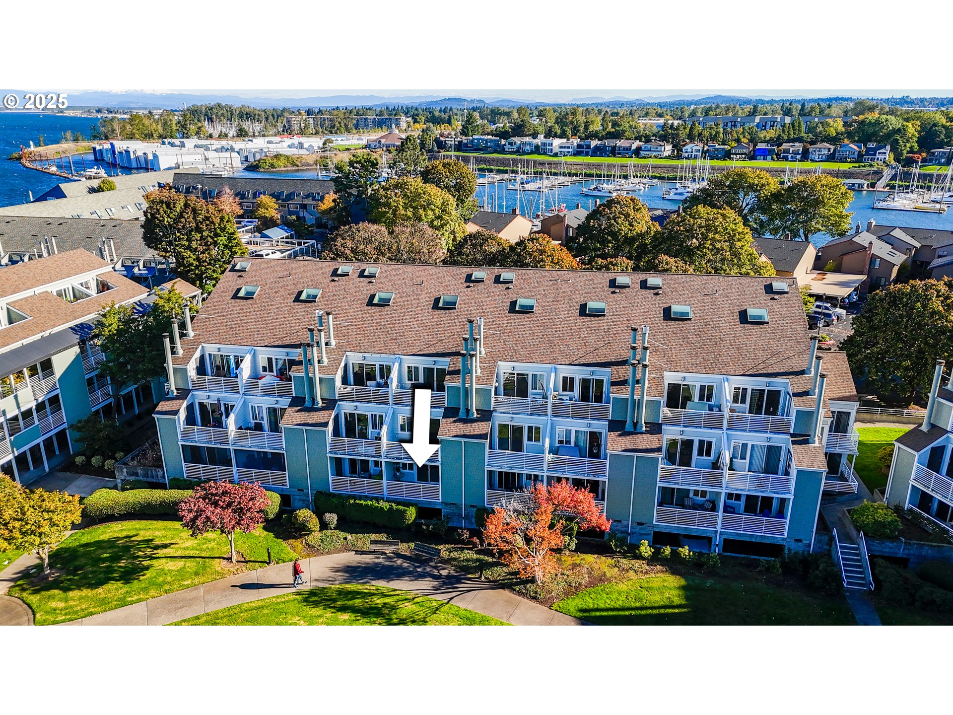 167 N HAYDEN BAY DR
